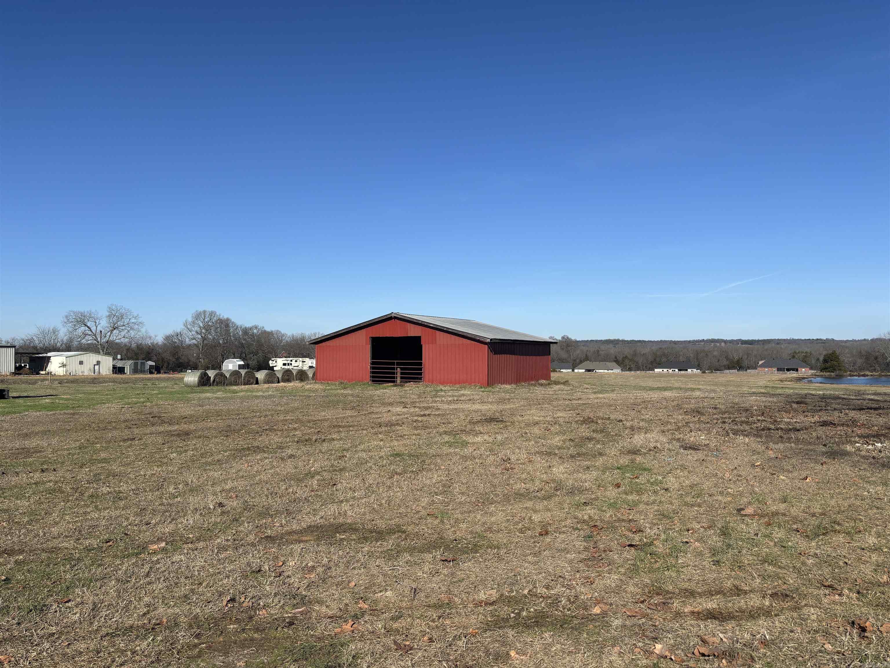189 E 225 Highway Property Photo 9
