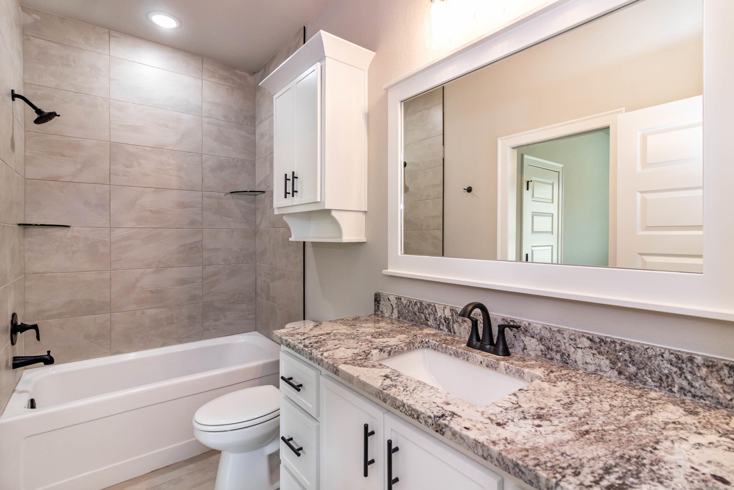 1375 Cittadella Street Property Photo 18