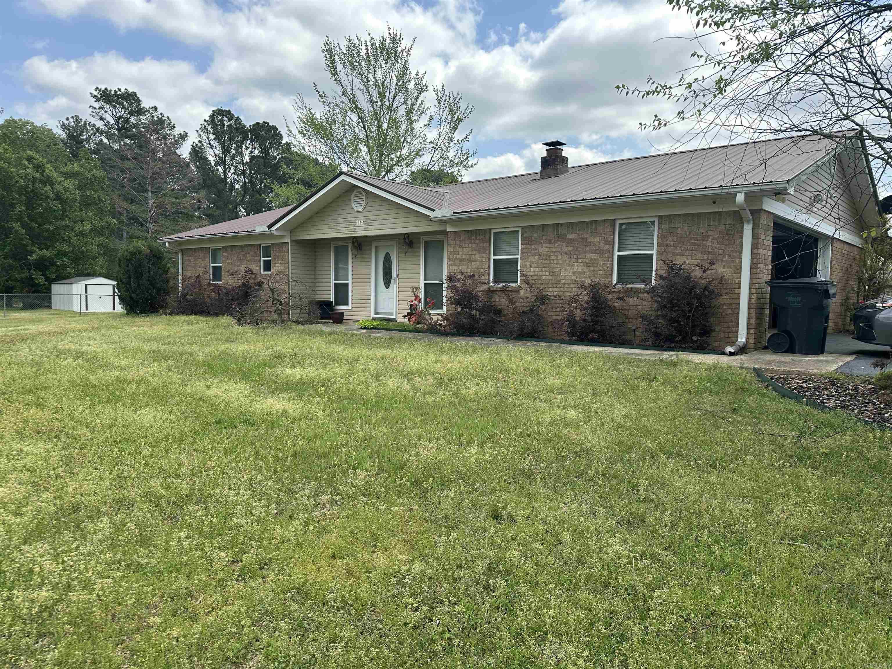 112 Meadow Hill Pl Place Property Photo 2