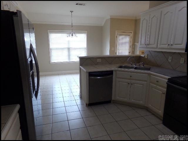 31 Congressional Drive Property Photo 10