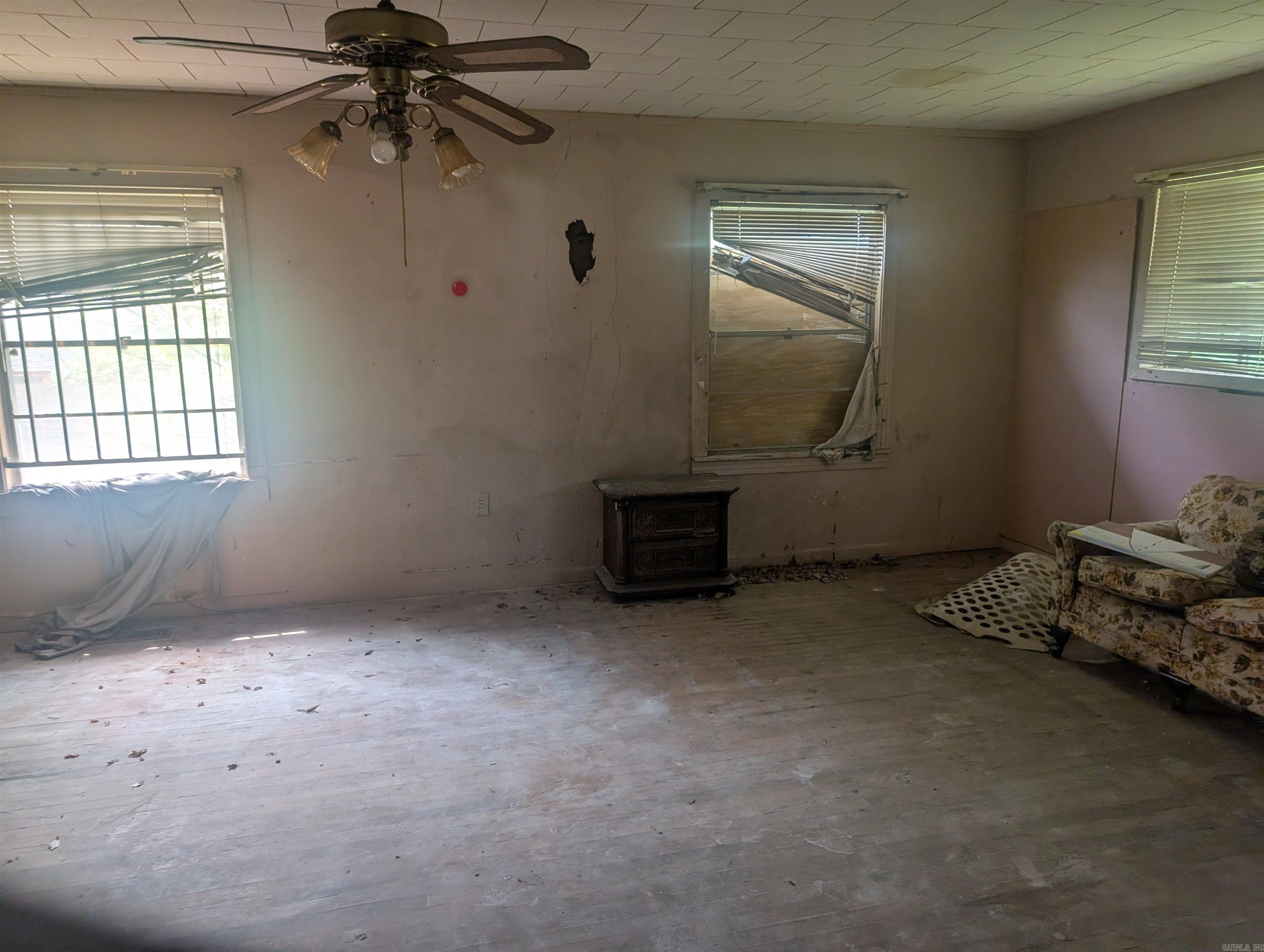 604 Short Ave Property Photo 27