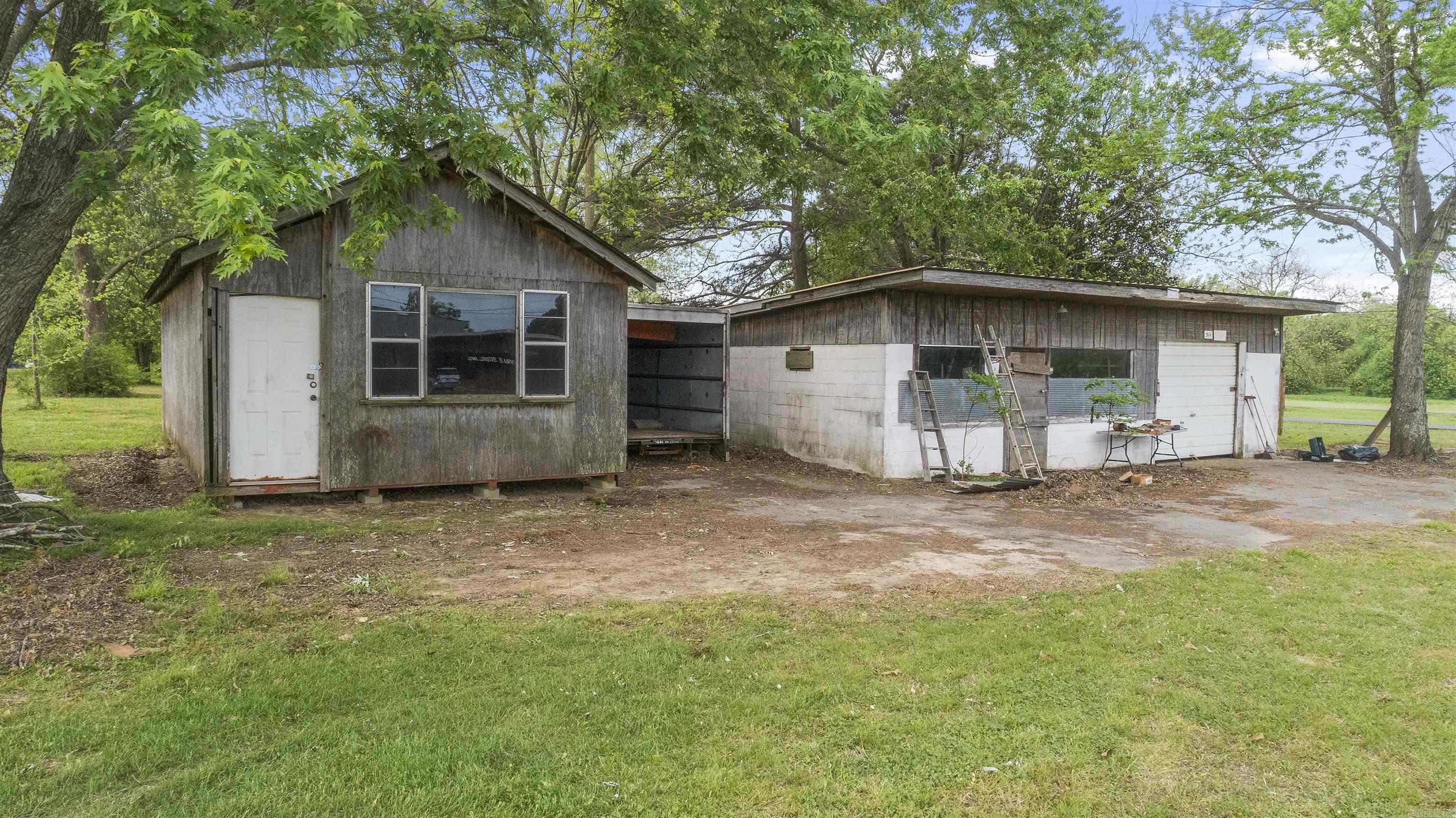 311 Dewitt Henry Dr Property Photo 1