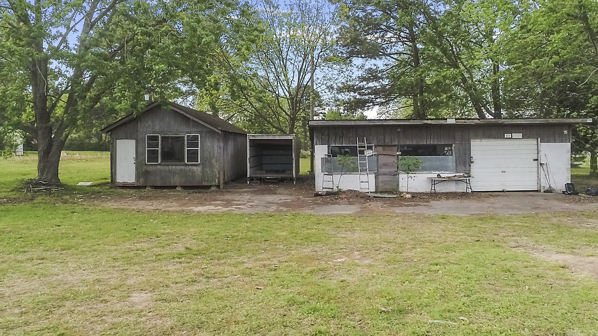 311 Dewitt Henry Dr Property Photo 2