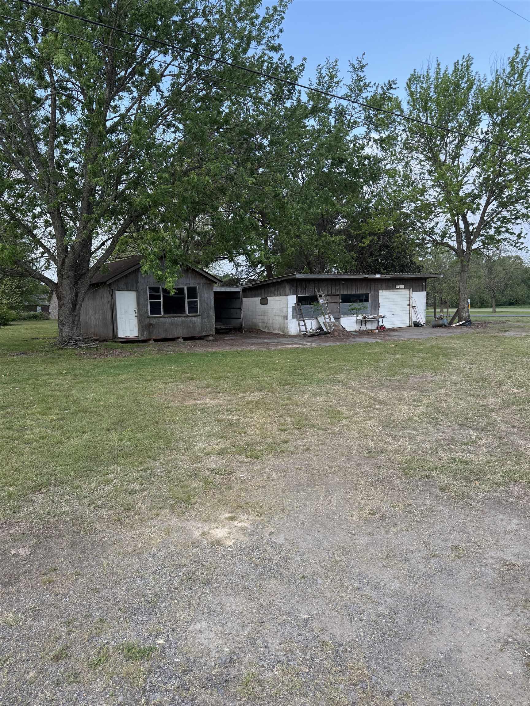 311 Dewitt Henry Dr Property Photo 11