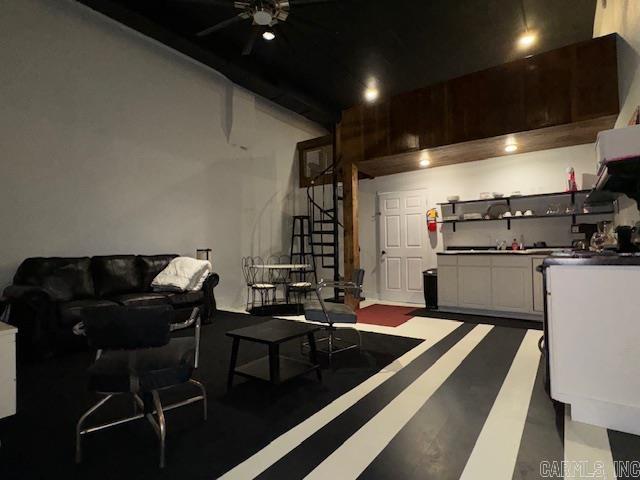 107 N Marr Street Property Photo 46