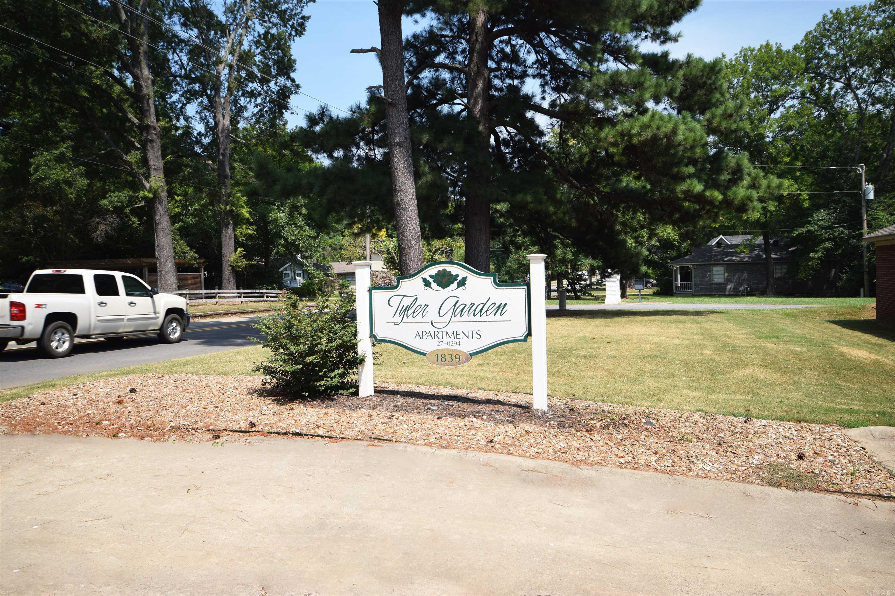 1839 Tyler Street Property Photo 17