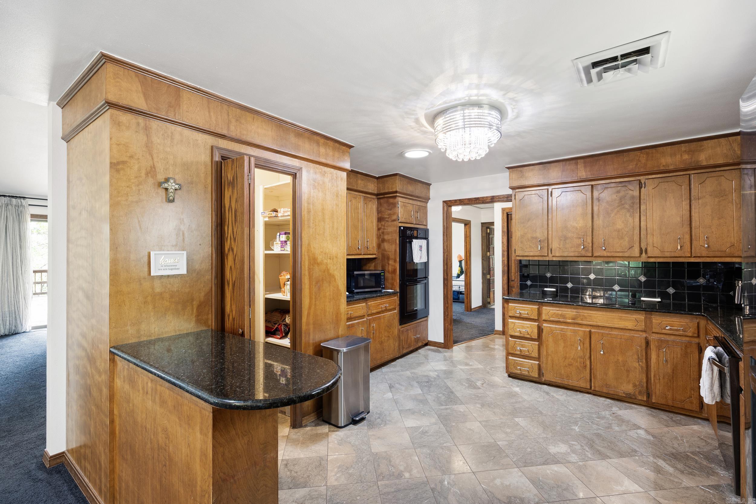 907 Smoke Tree Road Property Photo 7