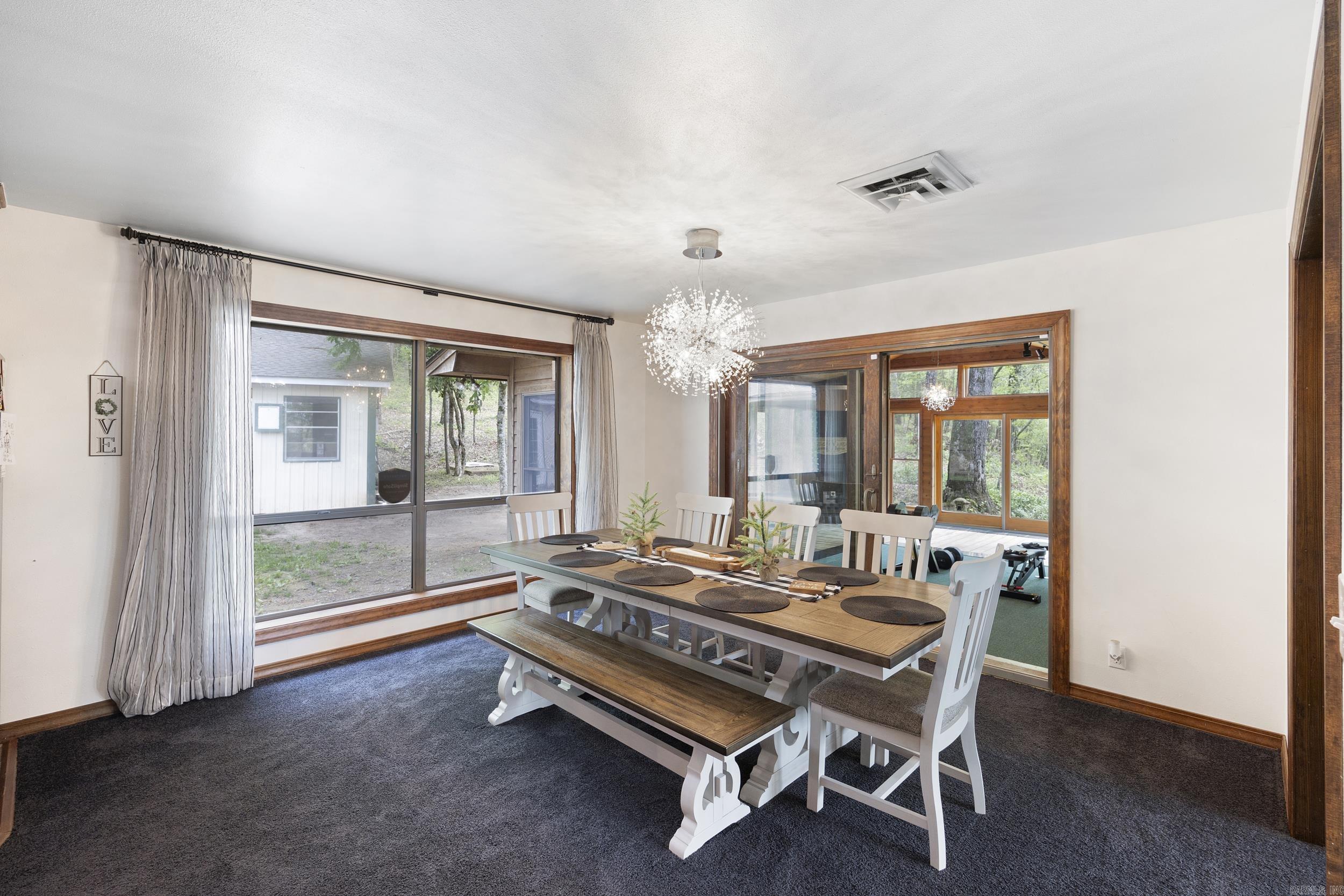 907 Smoke Tree Road Property Photo 11