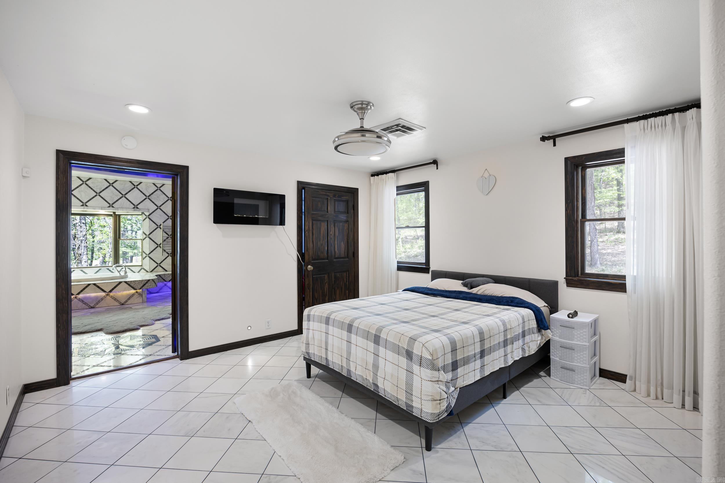 907 Smoke Tree Road Property Photo 18