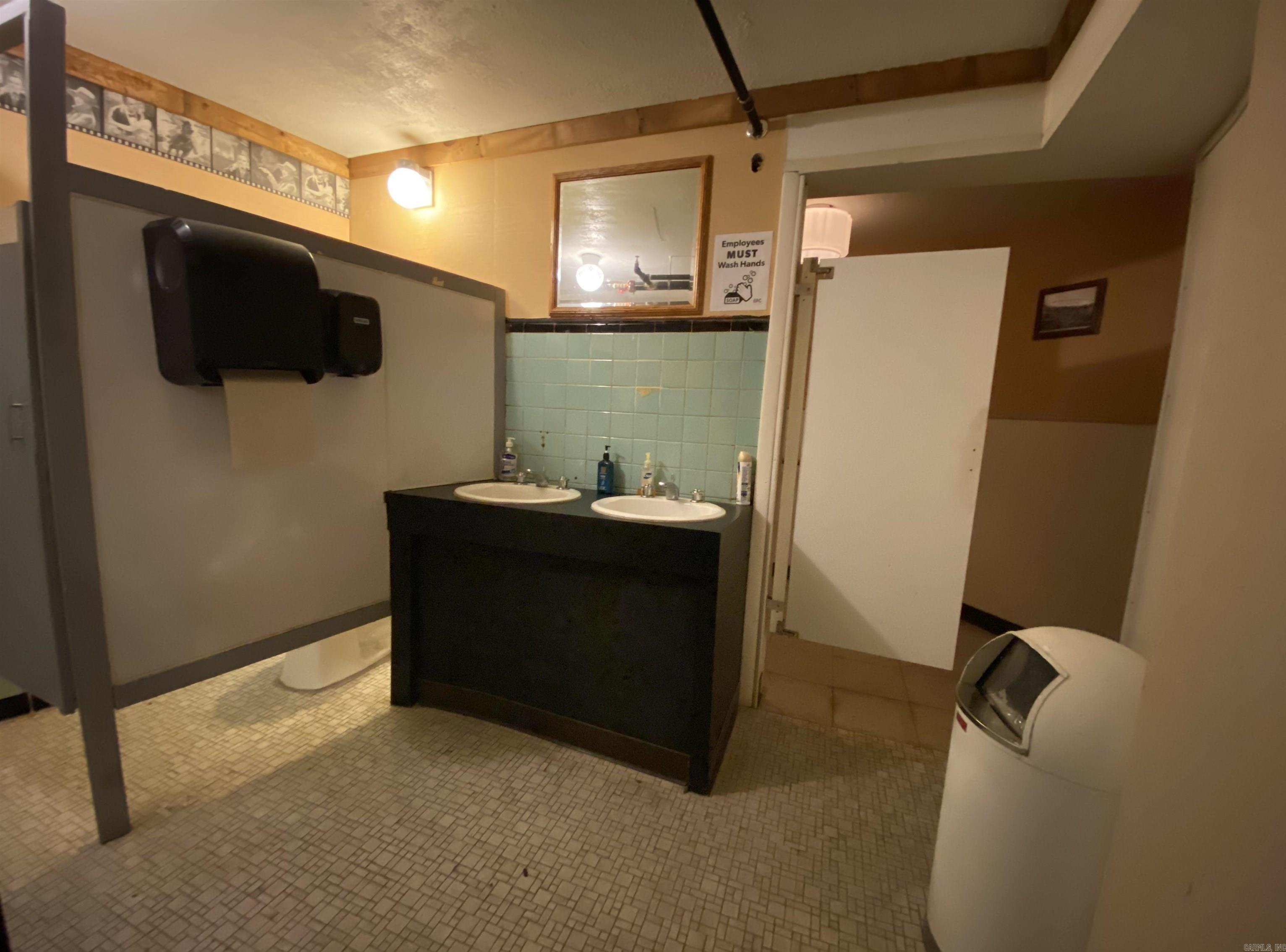 1008 Central Avenue Property Photo 22
