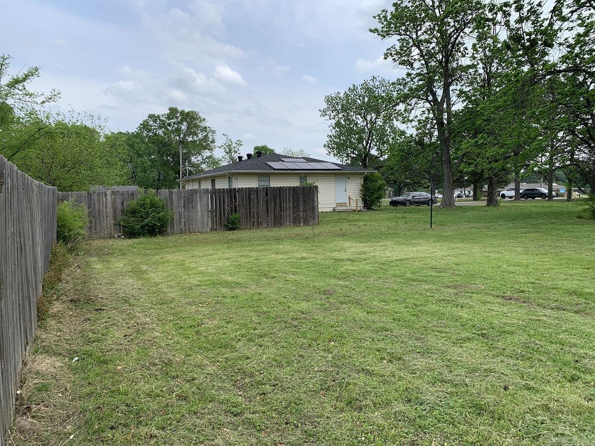 1315 E 16th Street Property Photo 7
