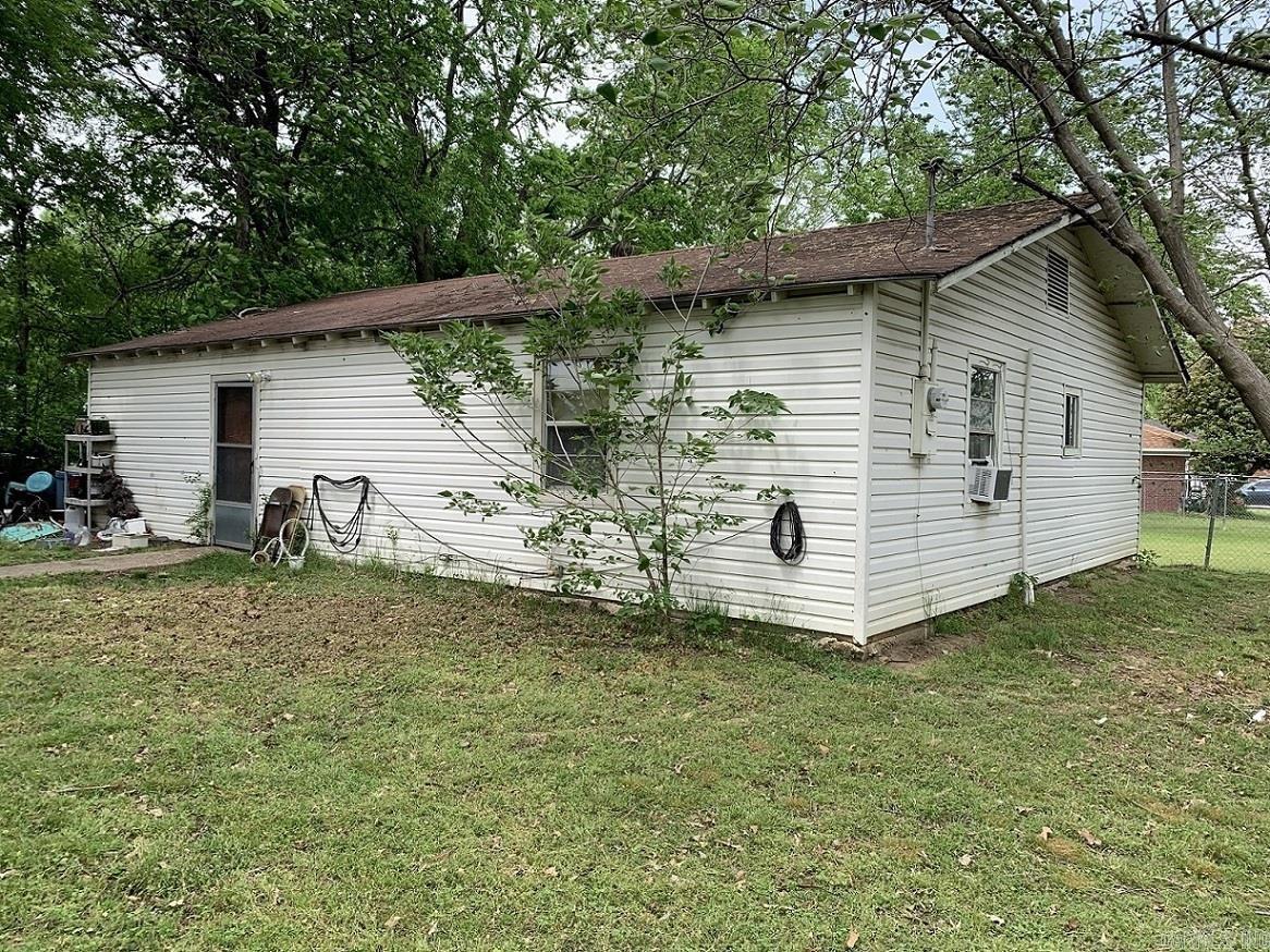 1315 E 16th Street Property Photo 21