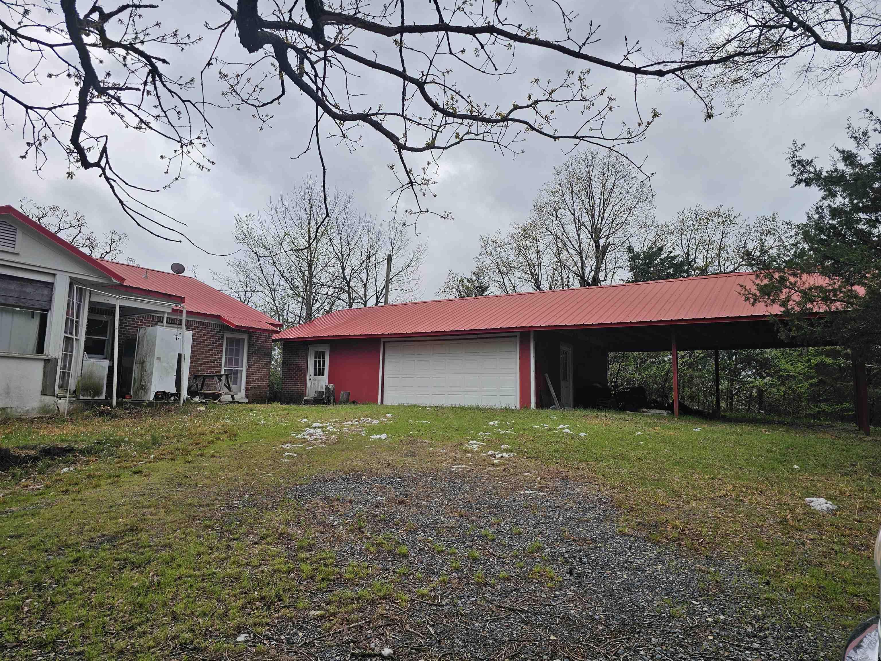 306 Hwy 71 N Property Photo 5