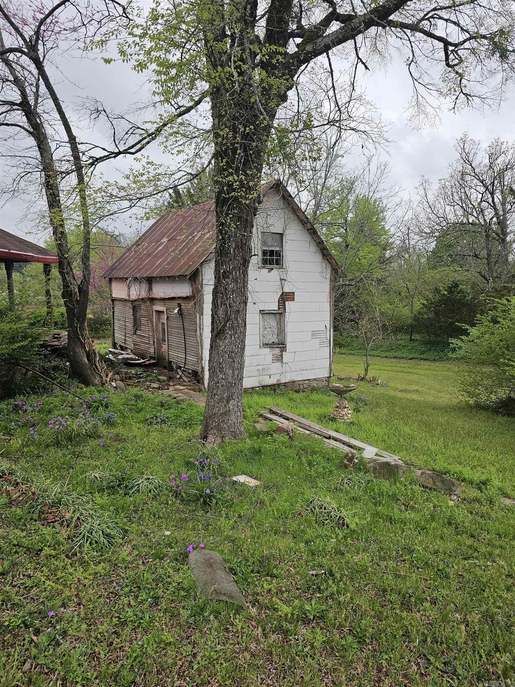 306 Hwy 71 N Property Photo 11