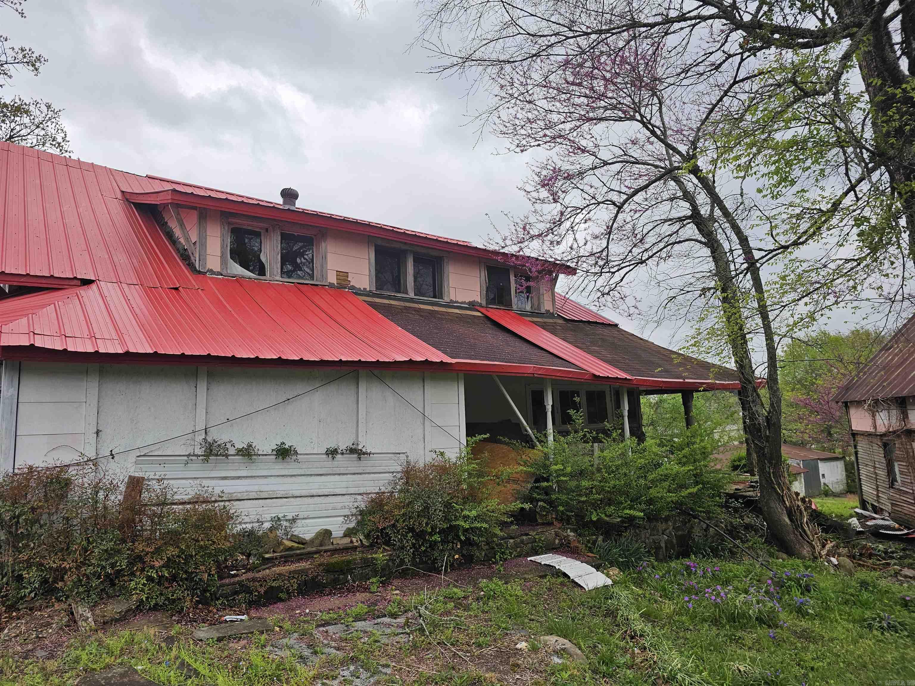 306 Hwy 71 N Property Photo 12
