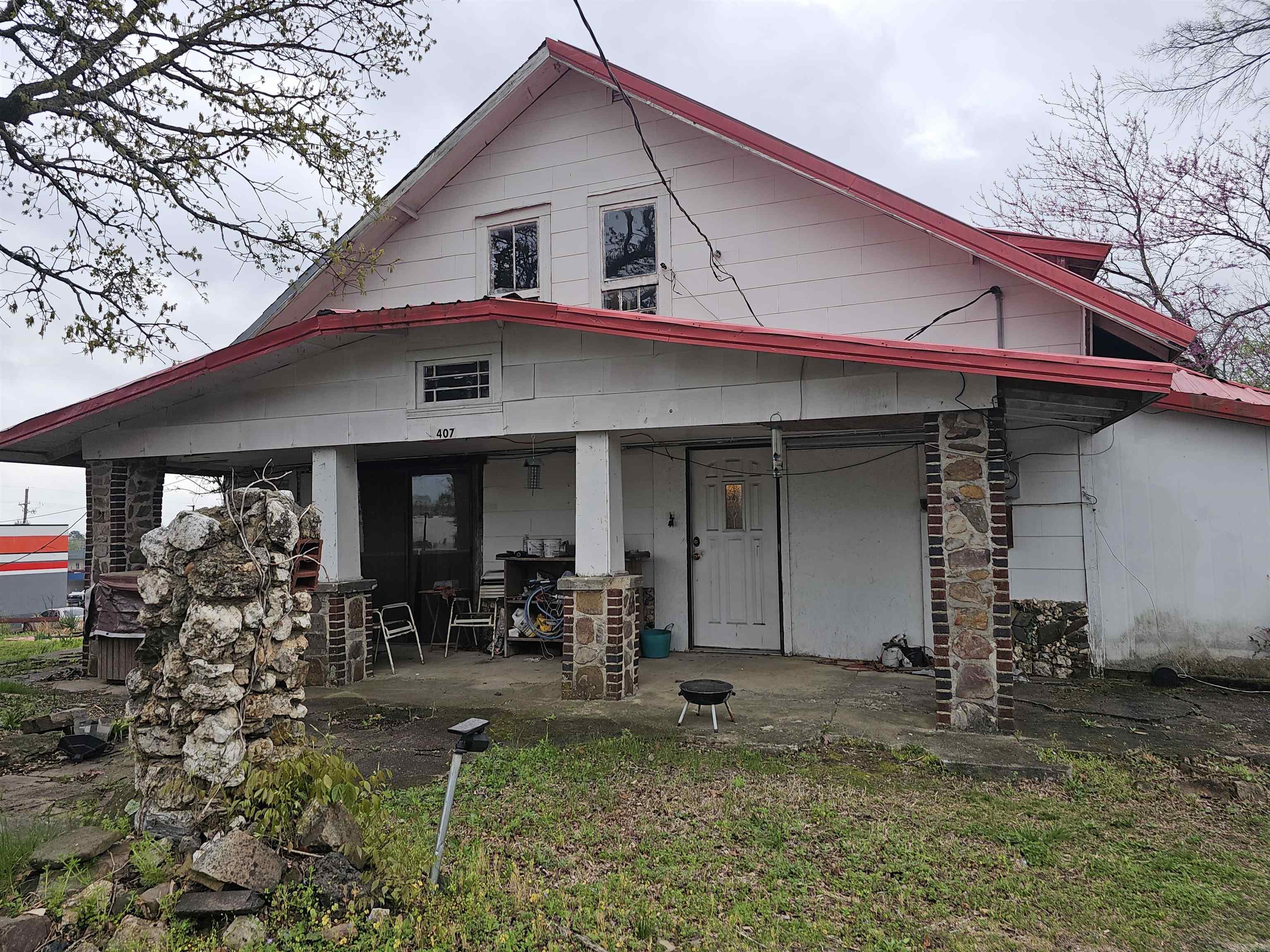306 Hwy 71 N Property Photo 13