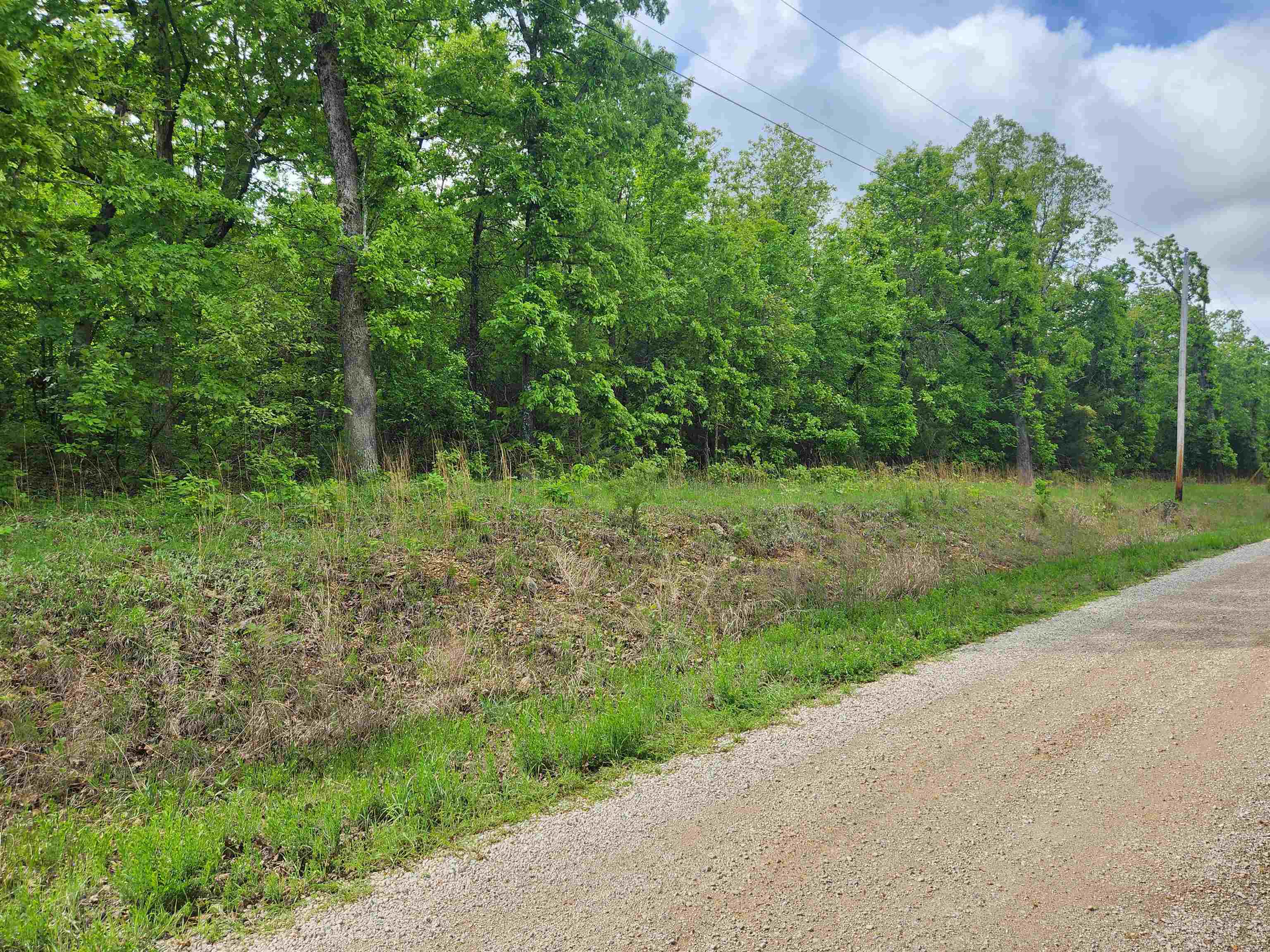 Waubansia Drive Property Photo 9