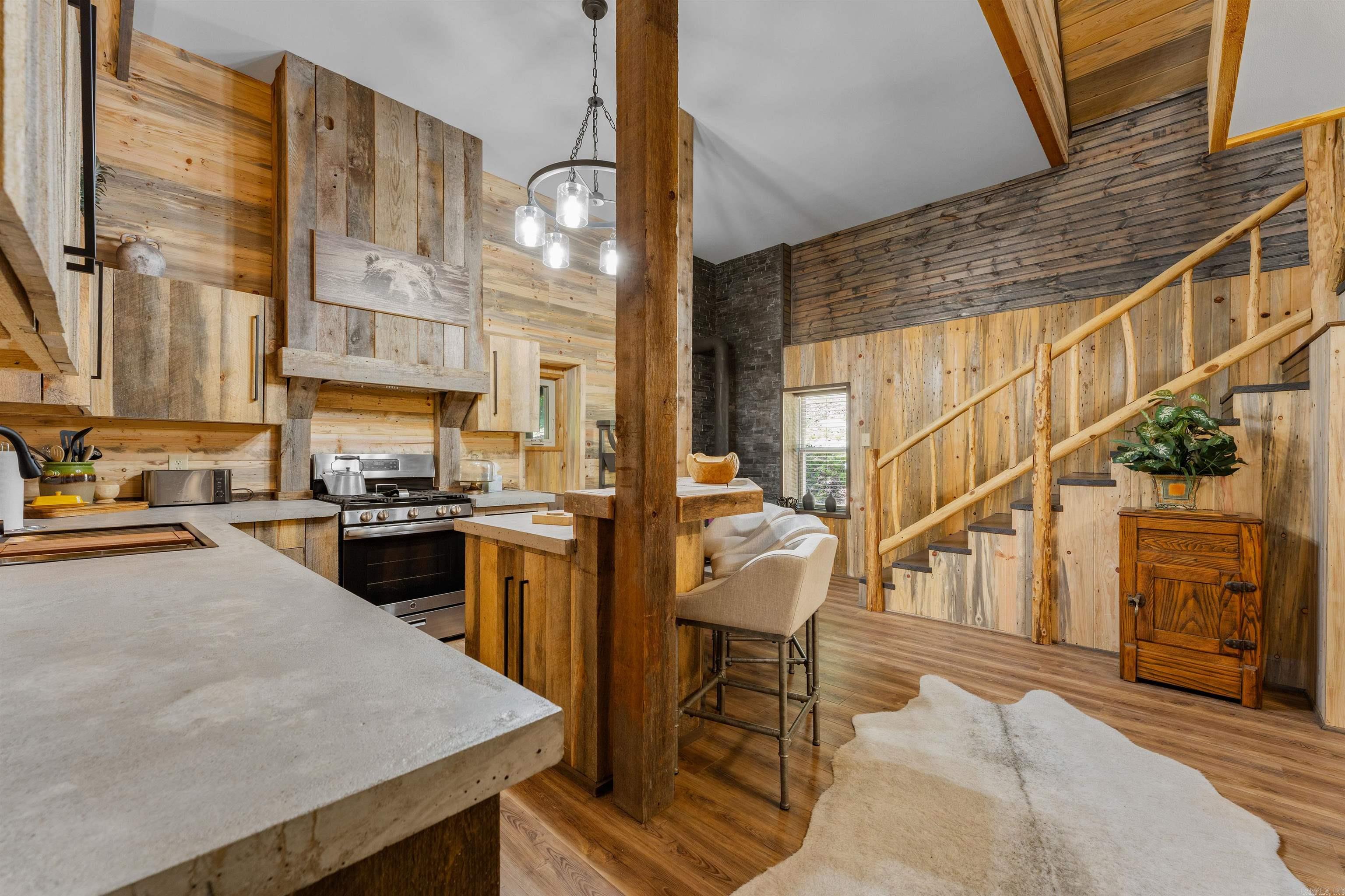 3931 Zack Road Property Photo 14