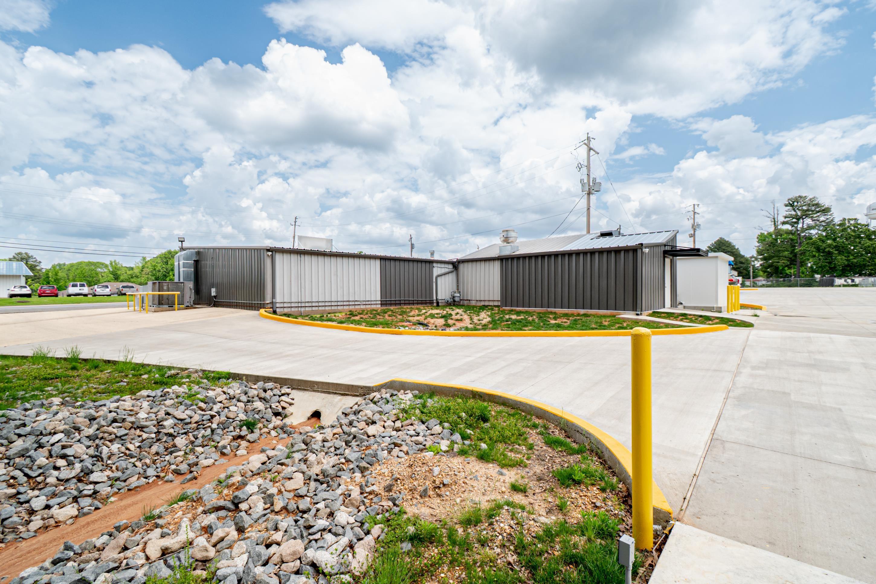 810 Highway 278 Property Photo 4
