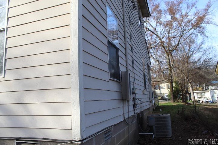 1214 W 48th Street Property Photo 6