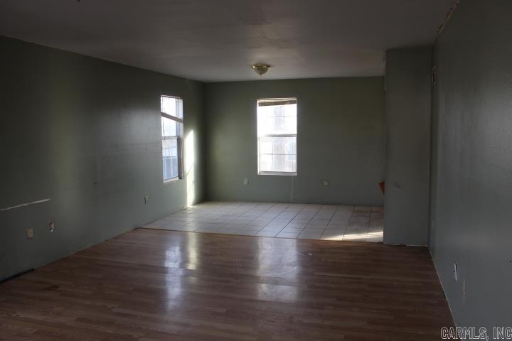 1214 W 48th Street Property Photo 10
