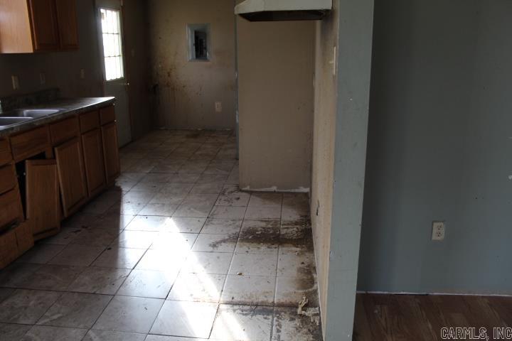 1214 W 48th Street Property Photo 16