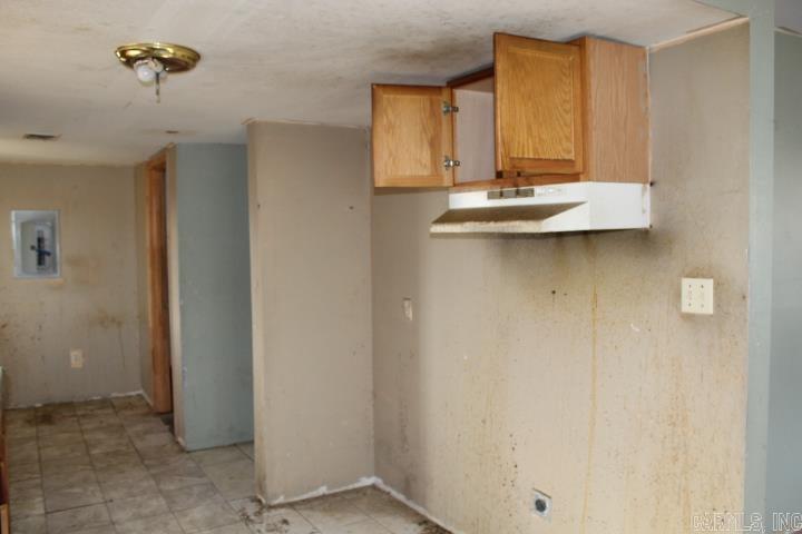 1214 W 48th Street Property Photo 17