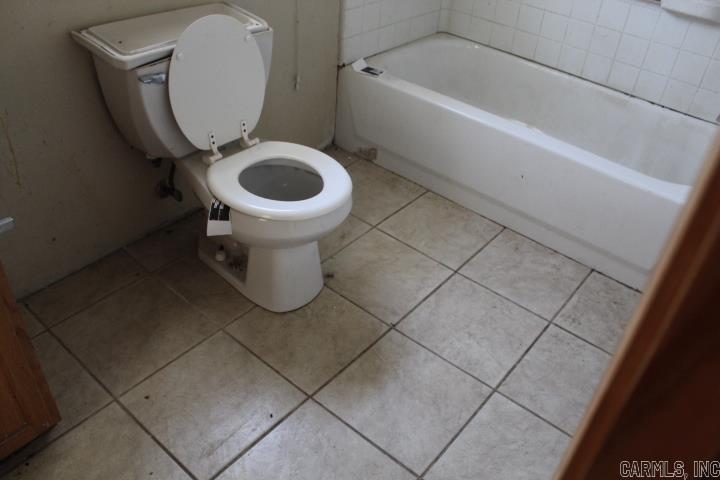 1214 W 48th Street Property Photo 45