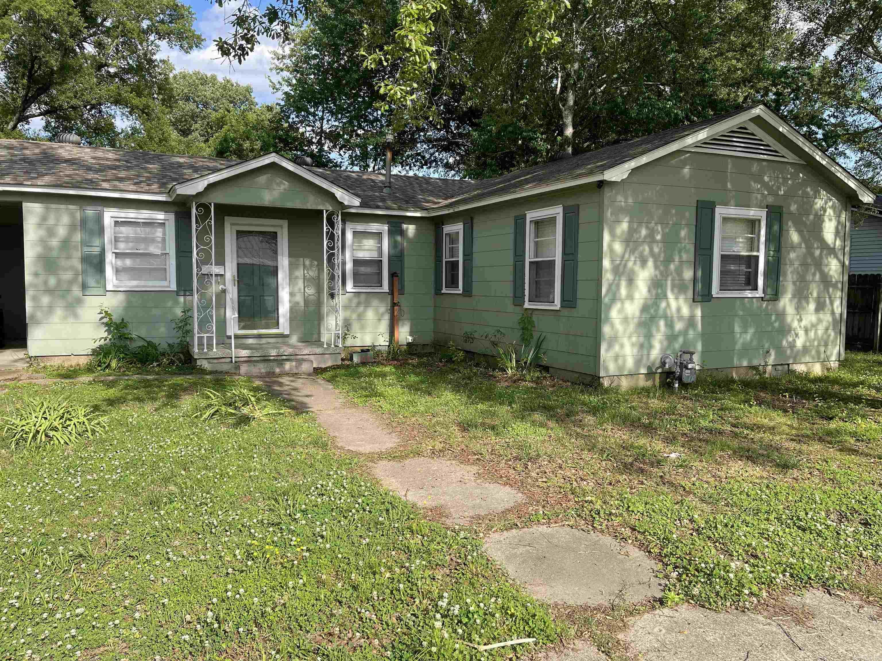 108 Nathan Dr Property Photo 1