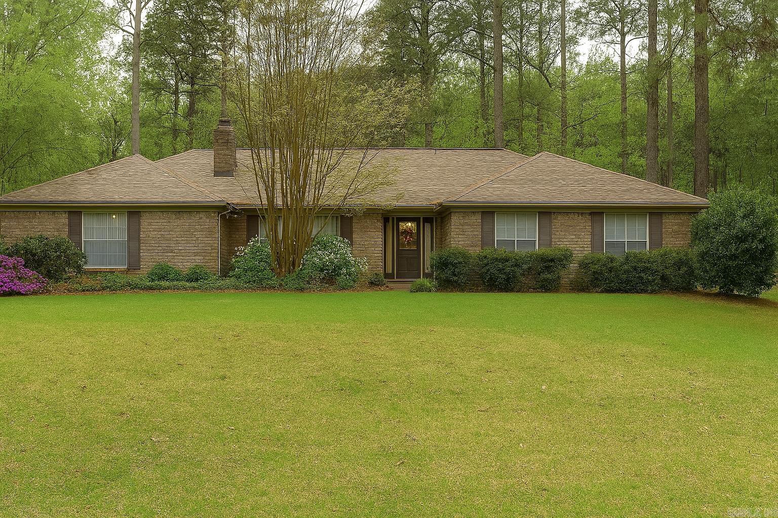 246 Tracy Drive Property Photo 1