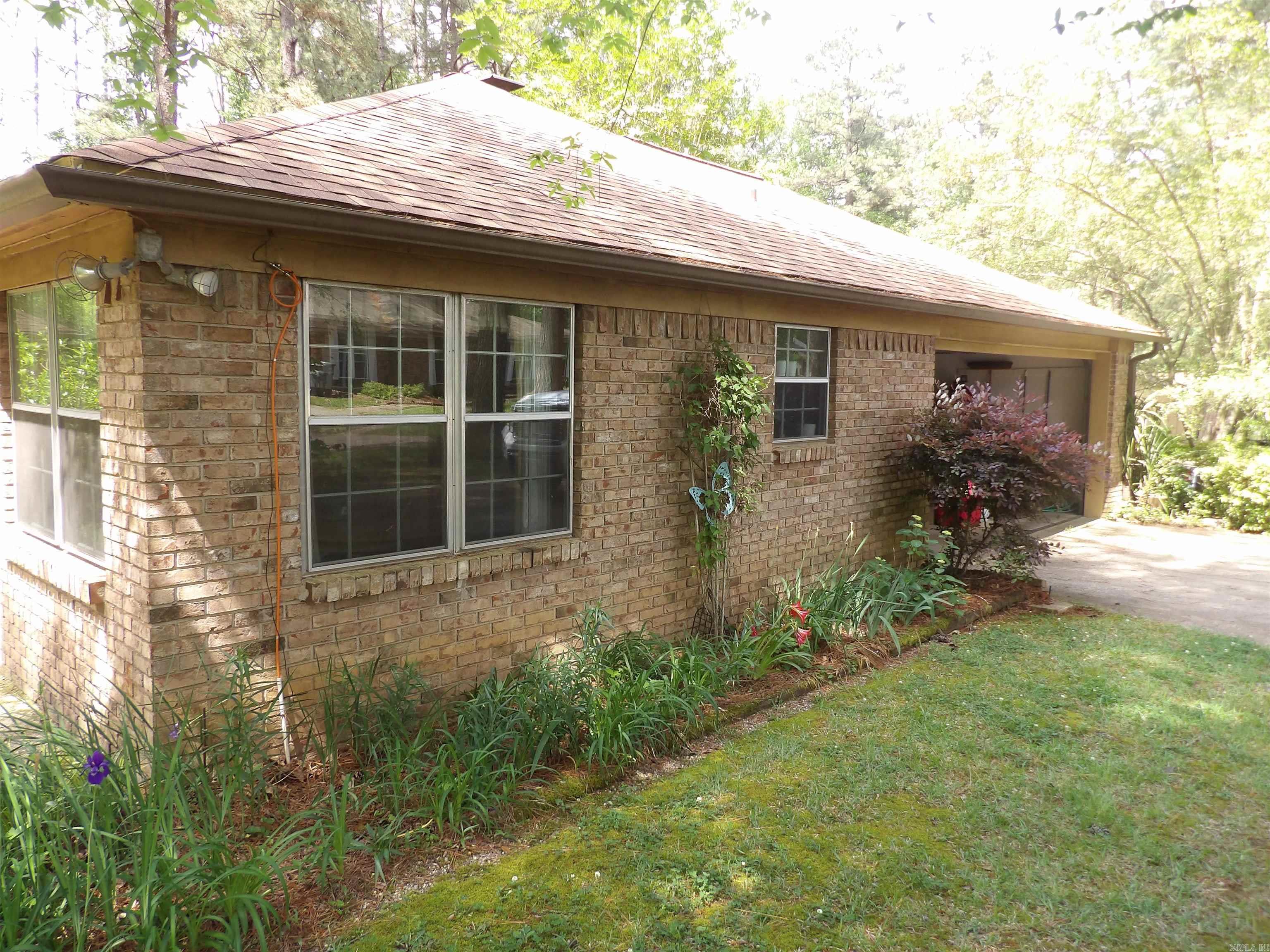 246 Tracy Drive Property Photo 3