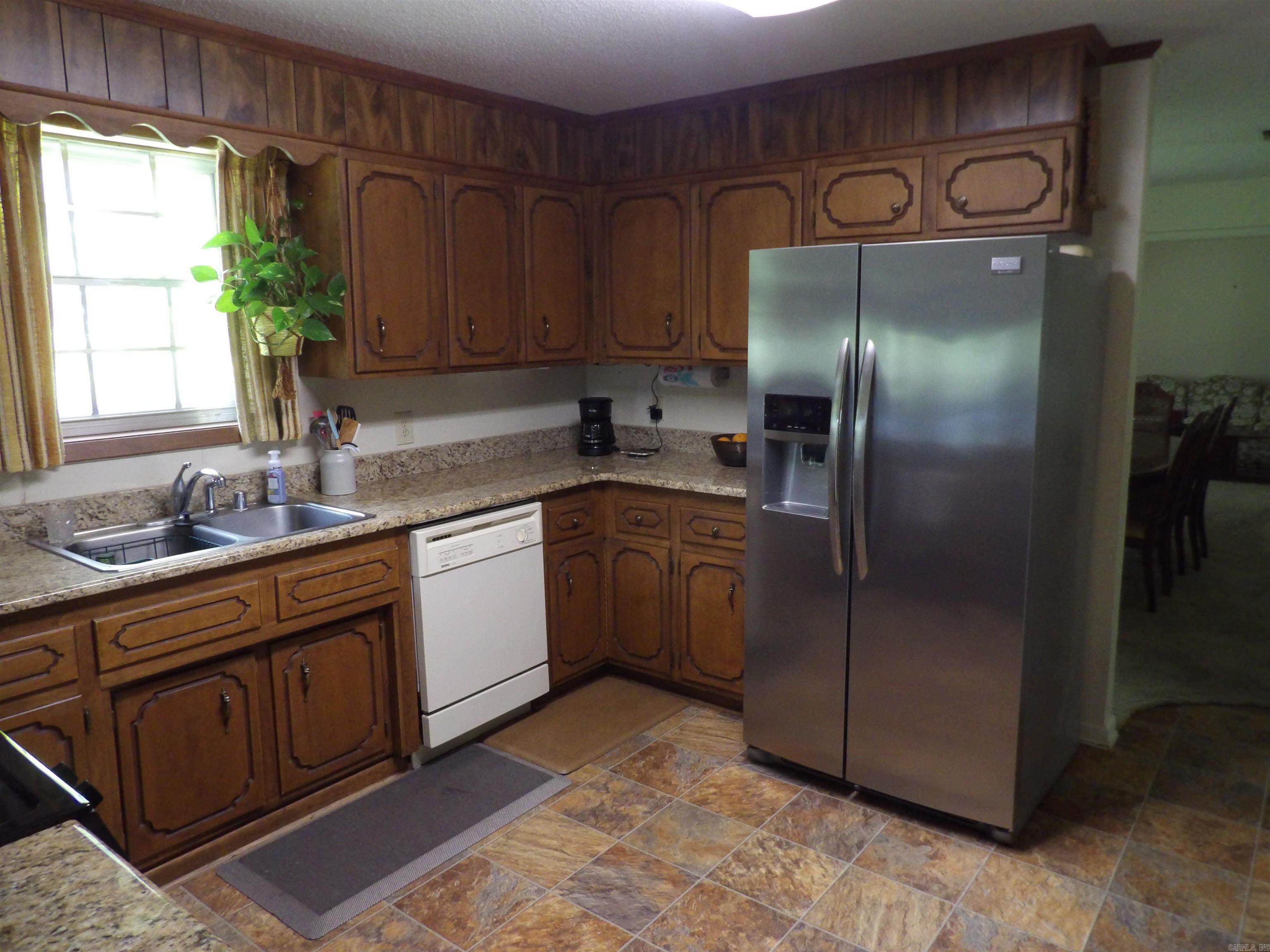 246 Tracy Drive Property Photo 5