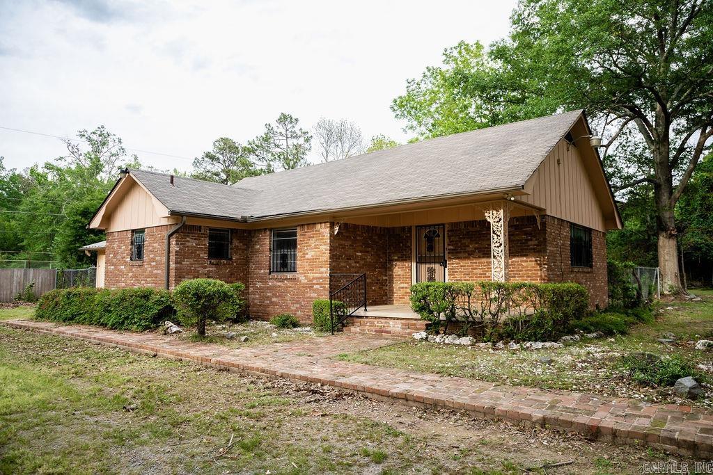 3801 S Hazel Property Photo 4
