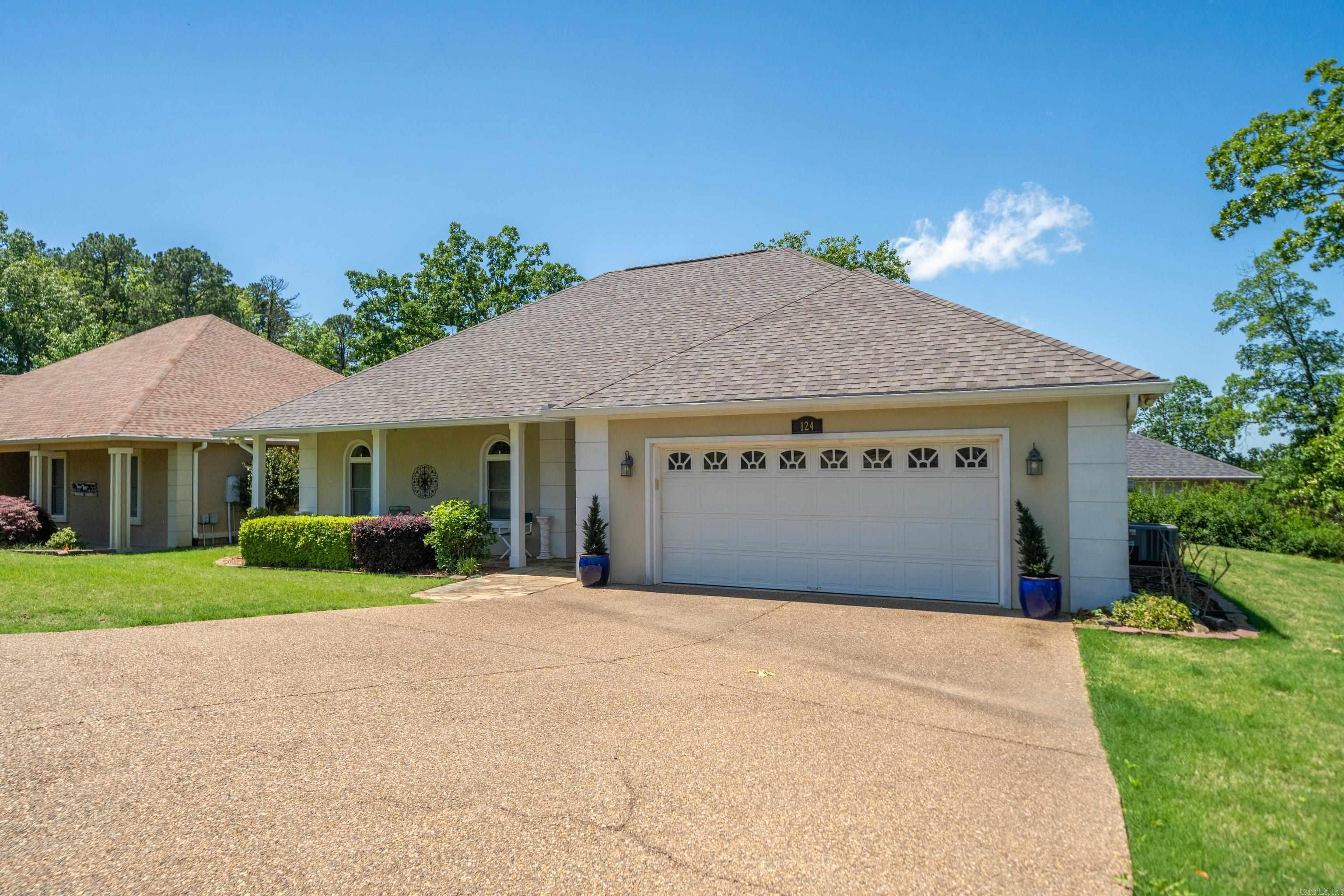 124 Garden View Property Photo 5