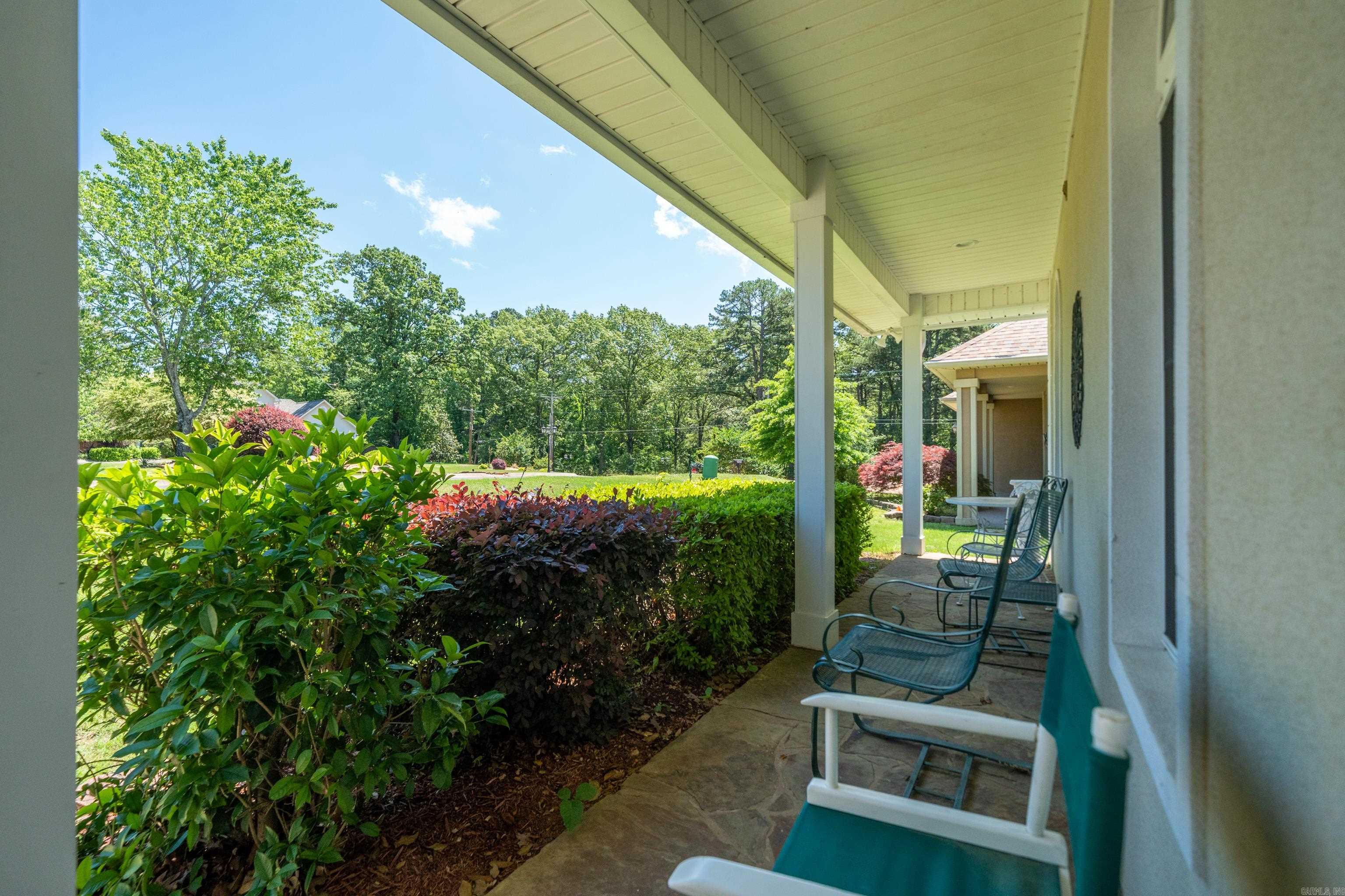 124 Garden View Property Photo 6