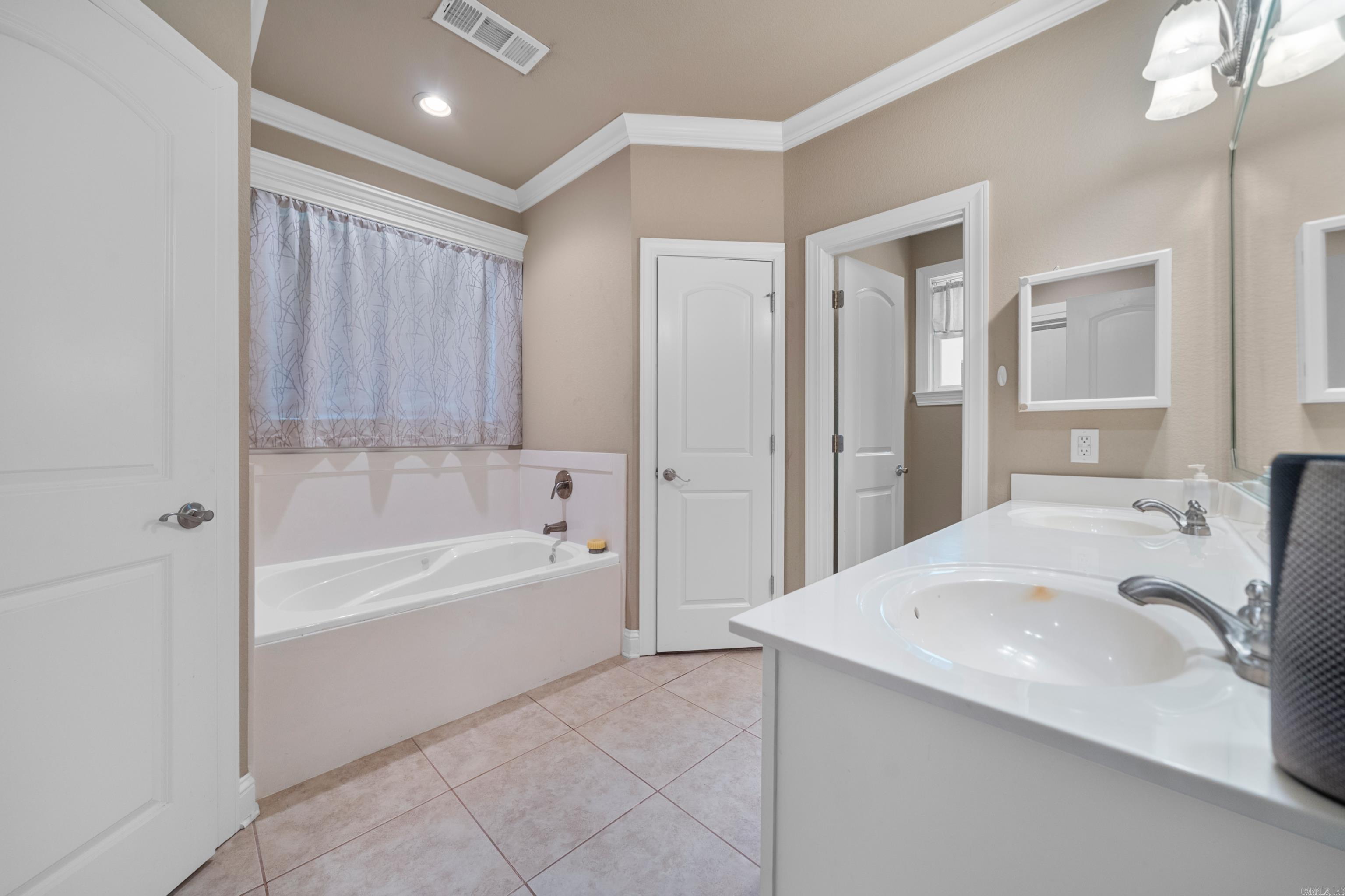 124 Garden View Property Photo 24