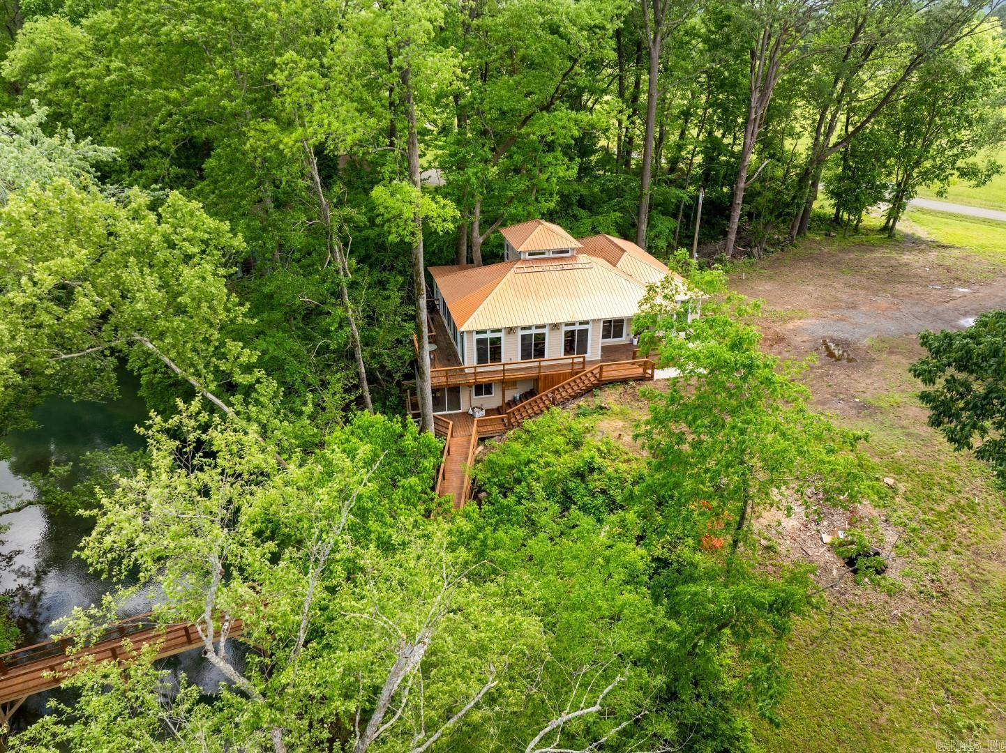 601 River Drive Property Photo 9