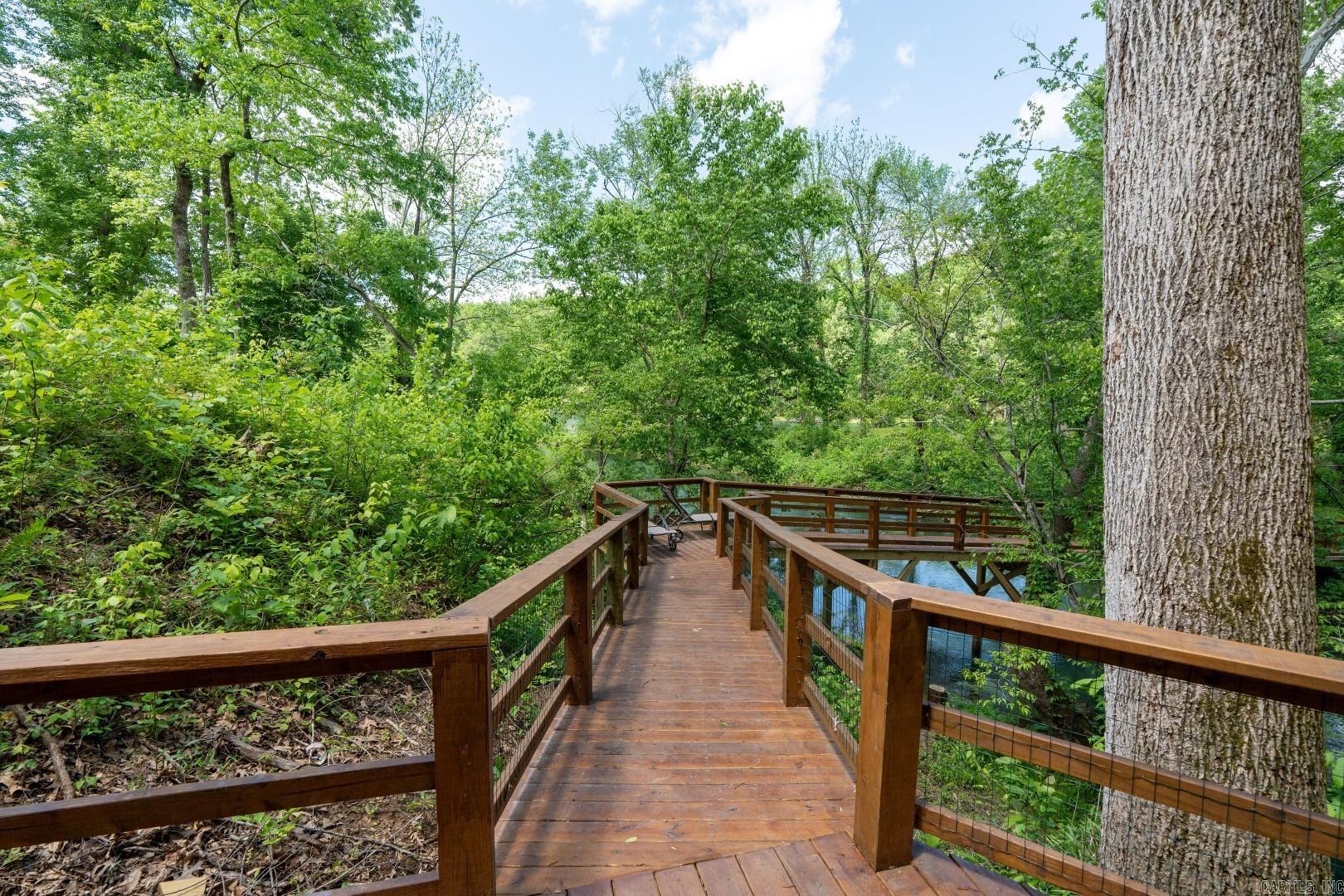 601 River Drive Property Photo 25