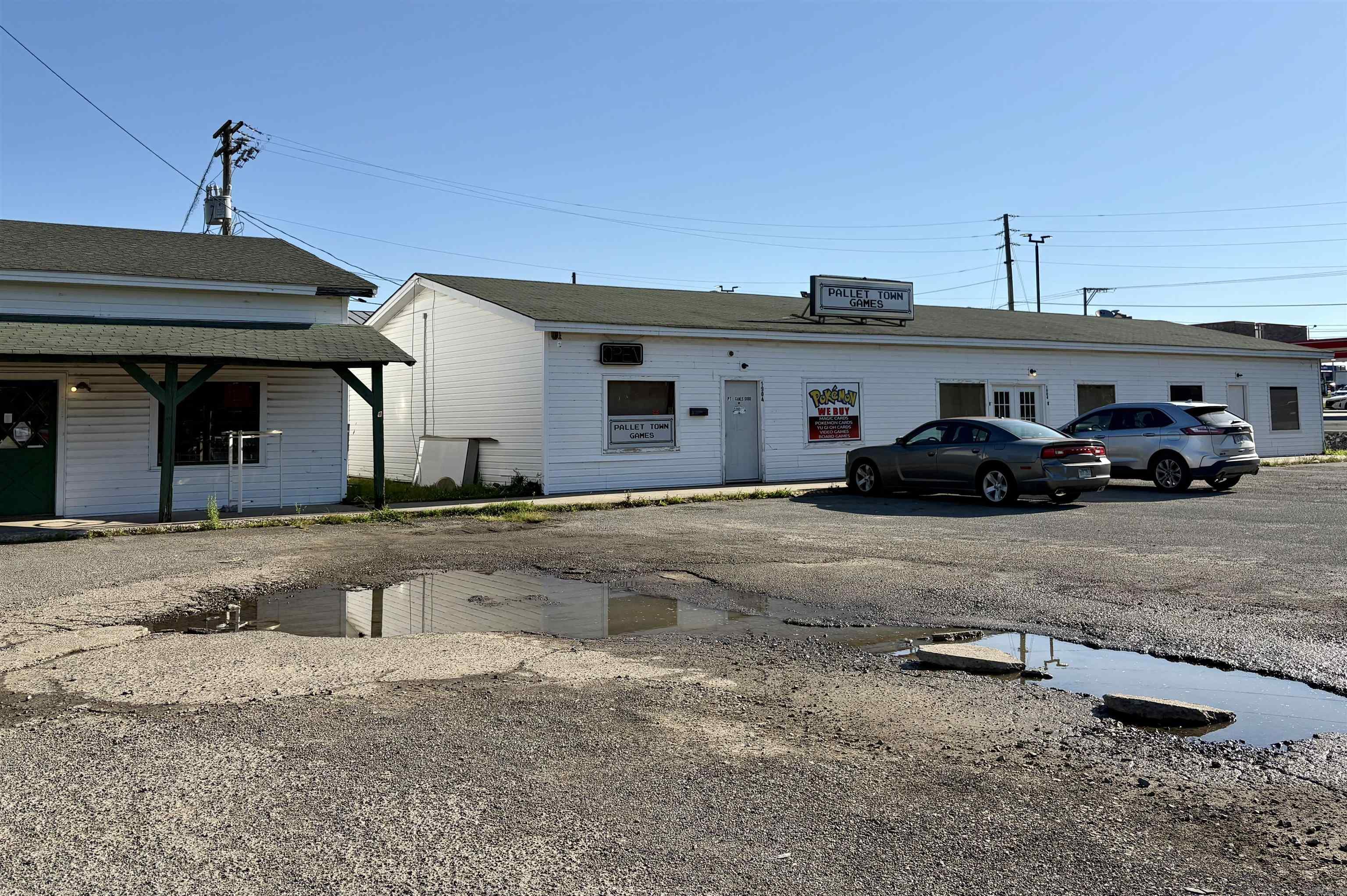 1898 E Market Street Property Photo 9
