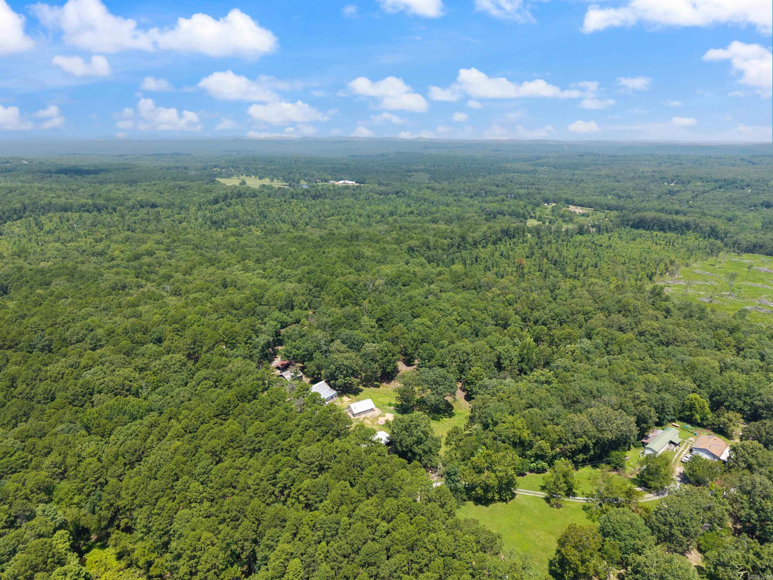 1516 E Lawson Road Property Photo 2