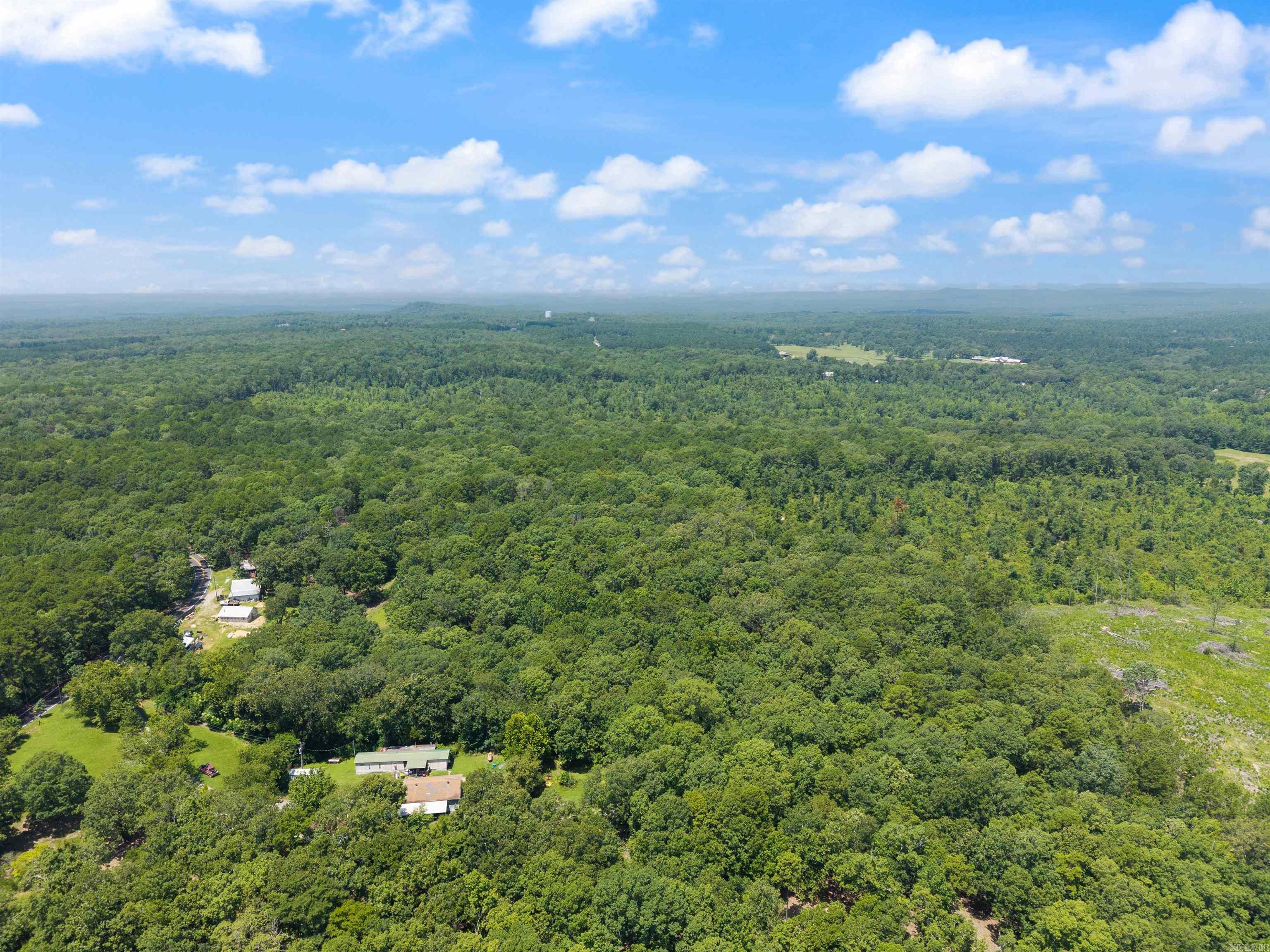 1516 E Lawson Road Property Photo 5