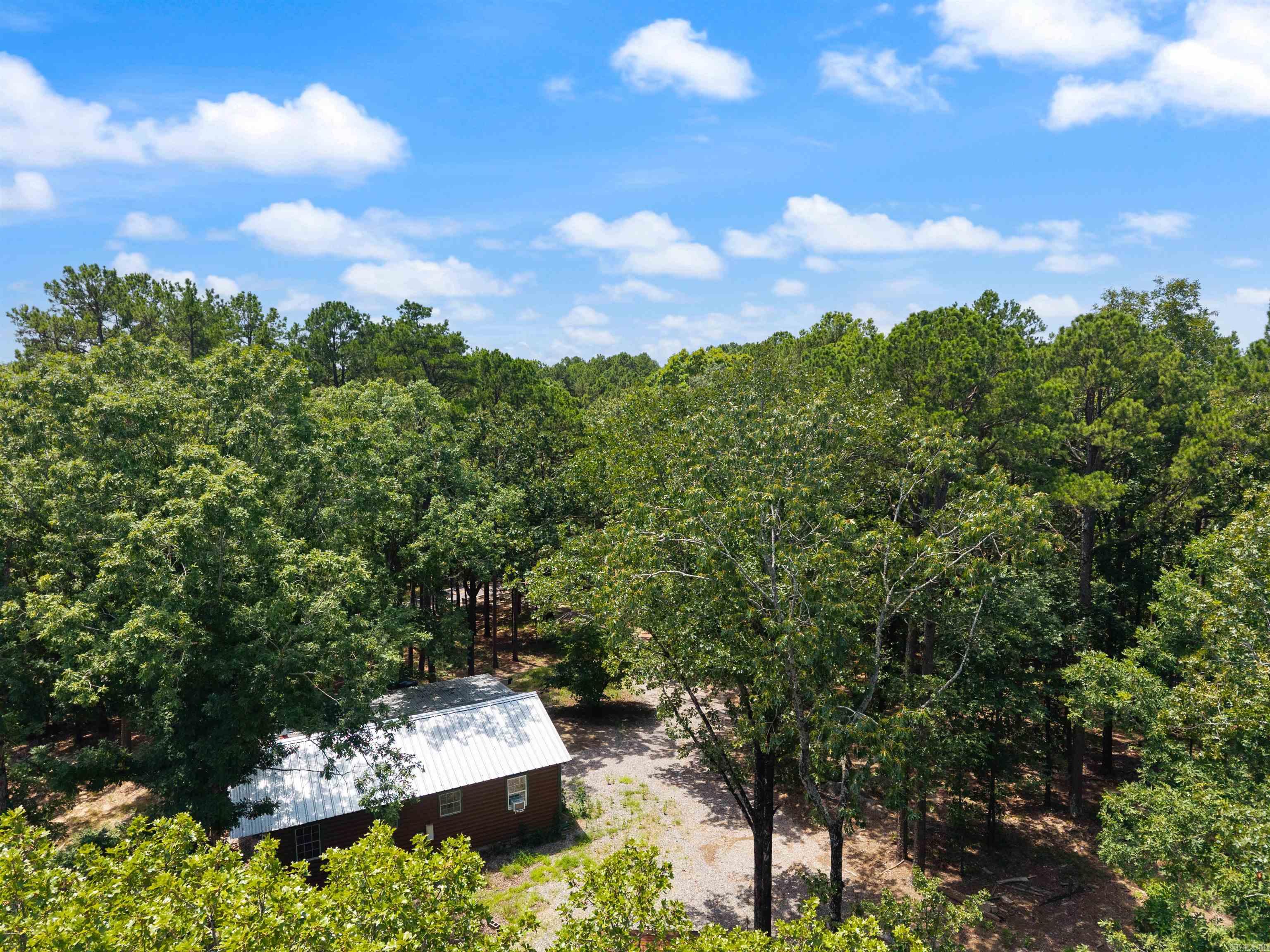1516 E Lawson Road Property Photo 17