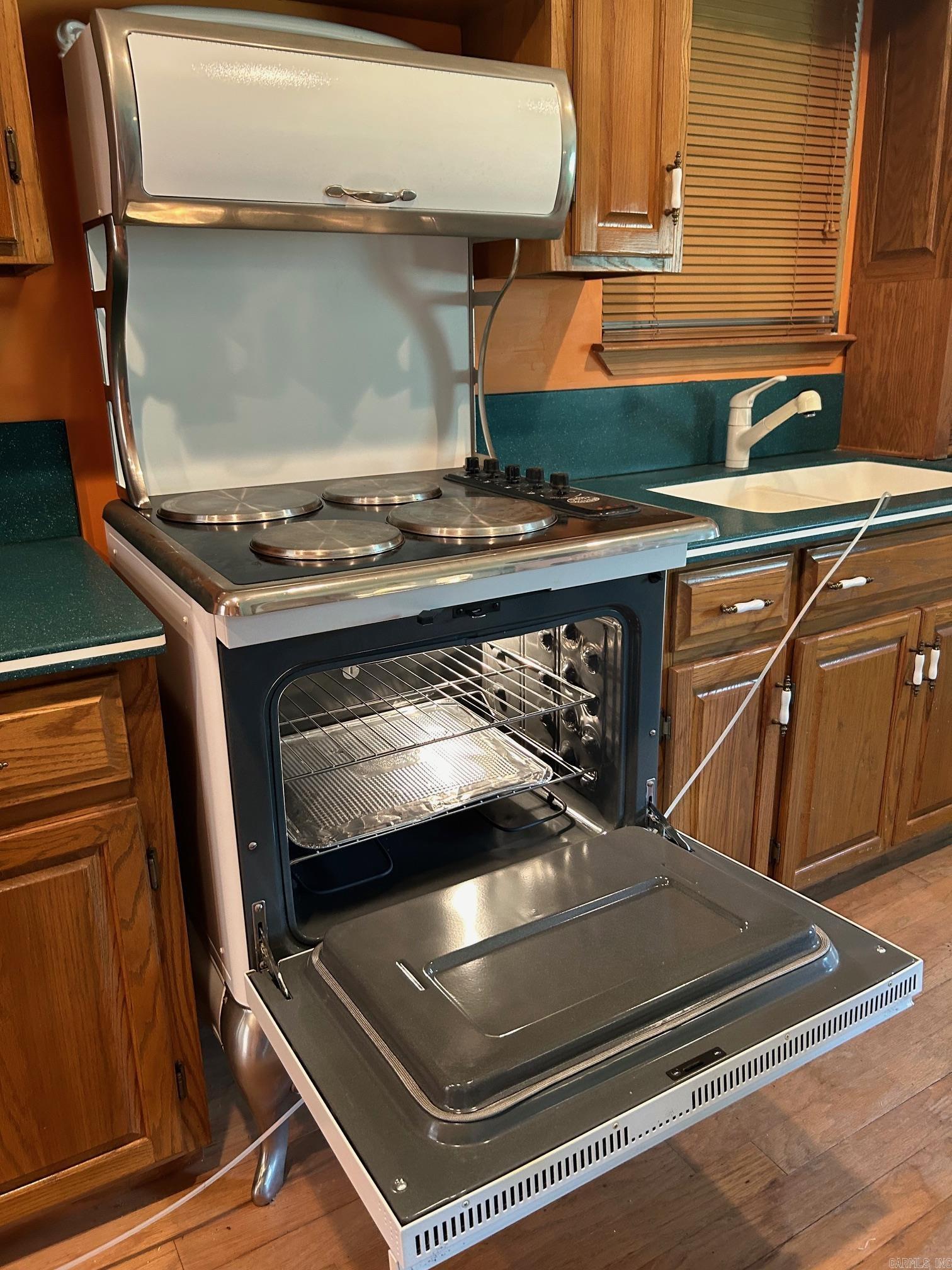 3629 Williams Road Property Photo 13