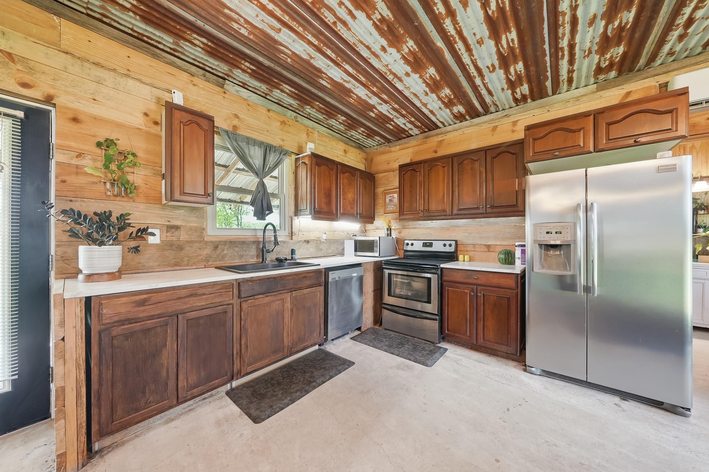 209 Little River 46 Property Photo 6