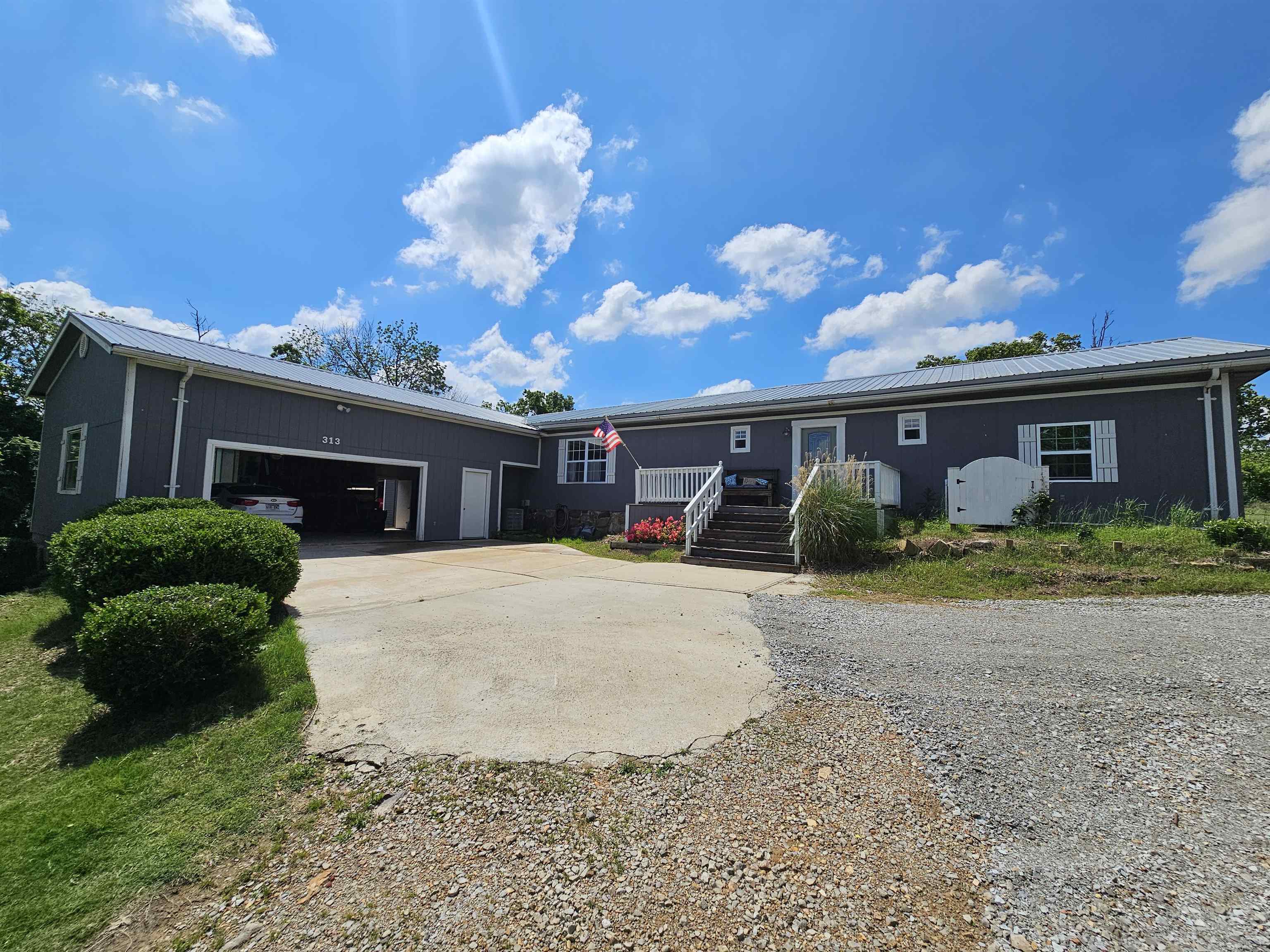 313 Fairway Drive Property Photo 2