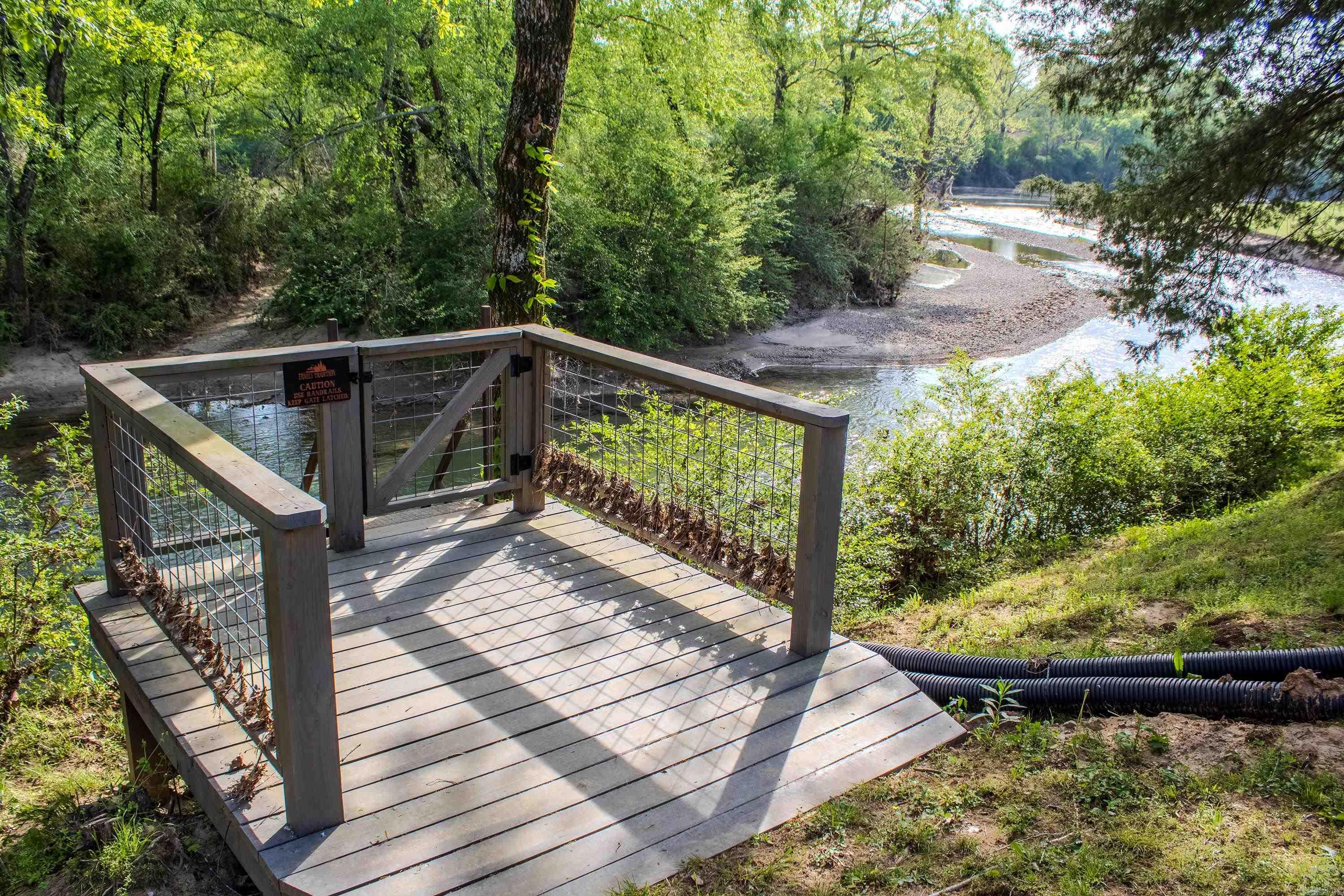 135 Serenity Loop Property Photo 4