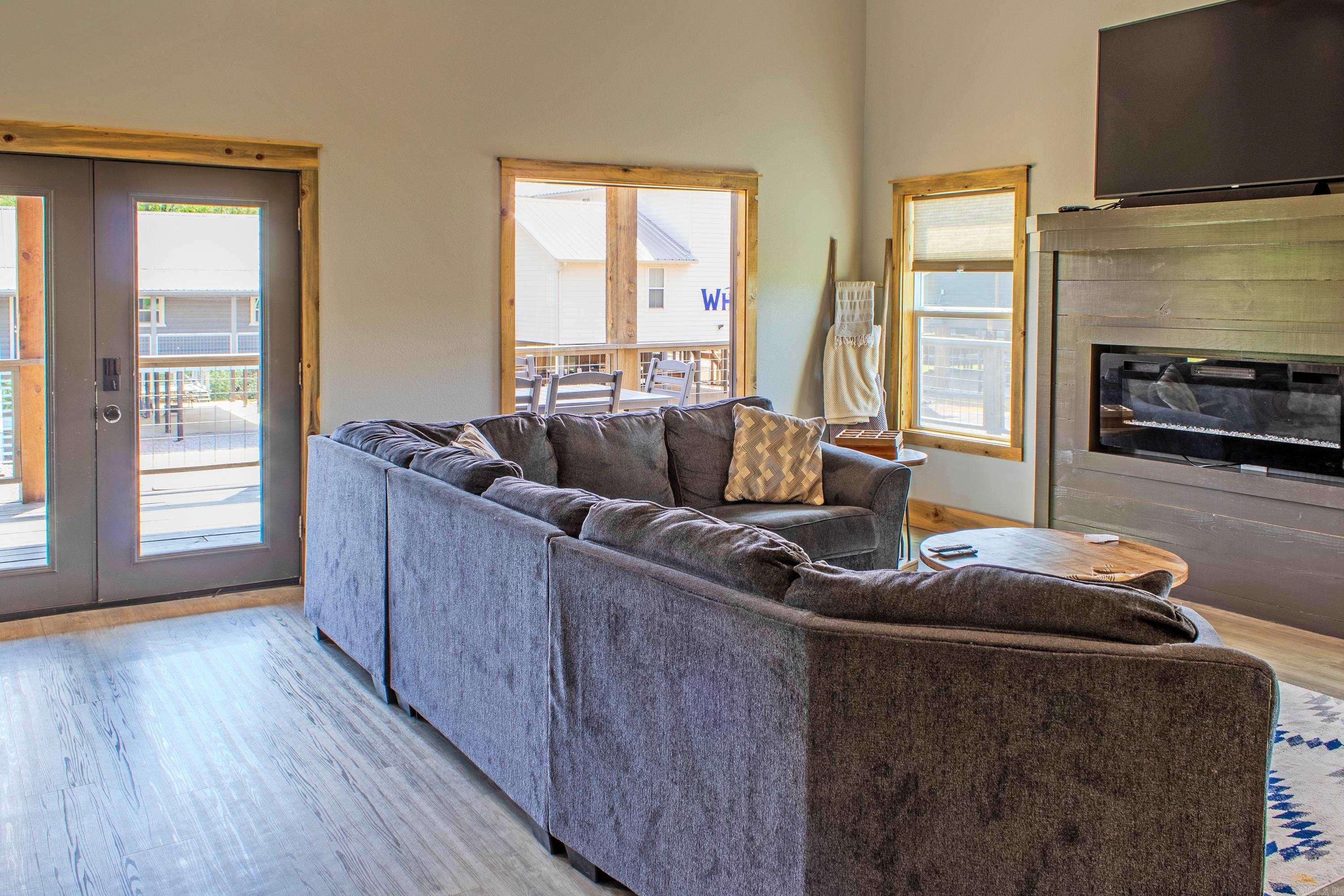 135 Serenity Loop Property Photo 6