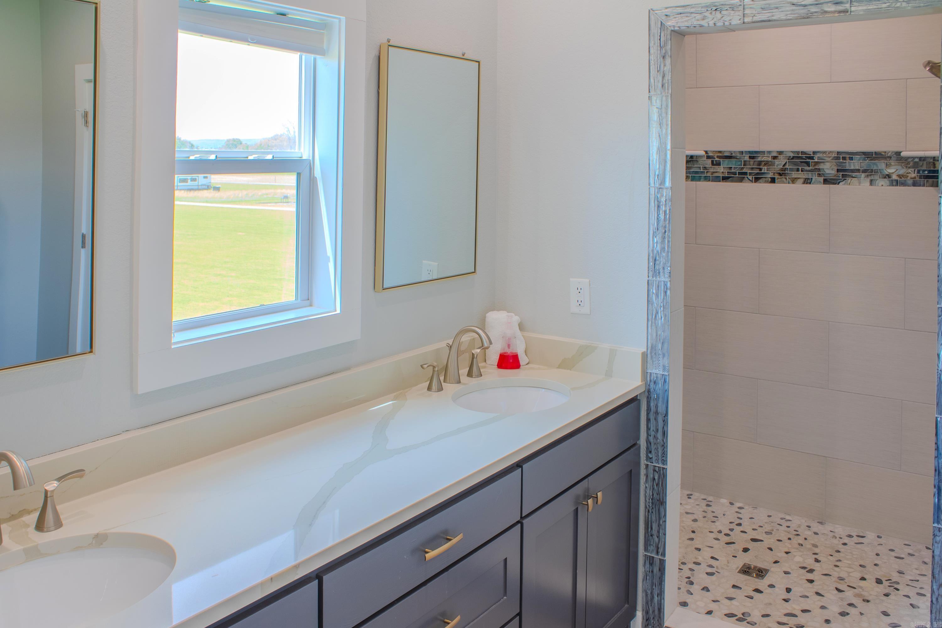 135 Serenity Loop Property Photo 16