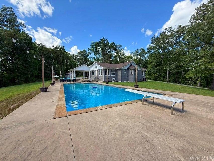 985 Gap Road Property Photo 5