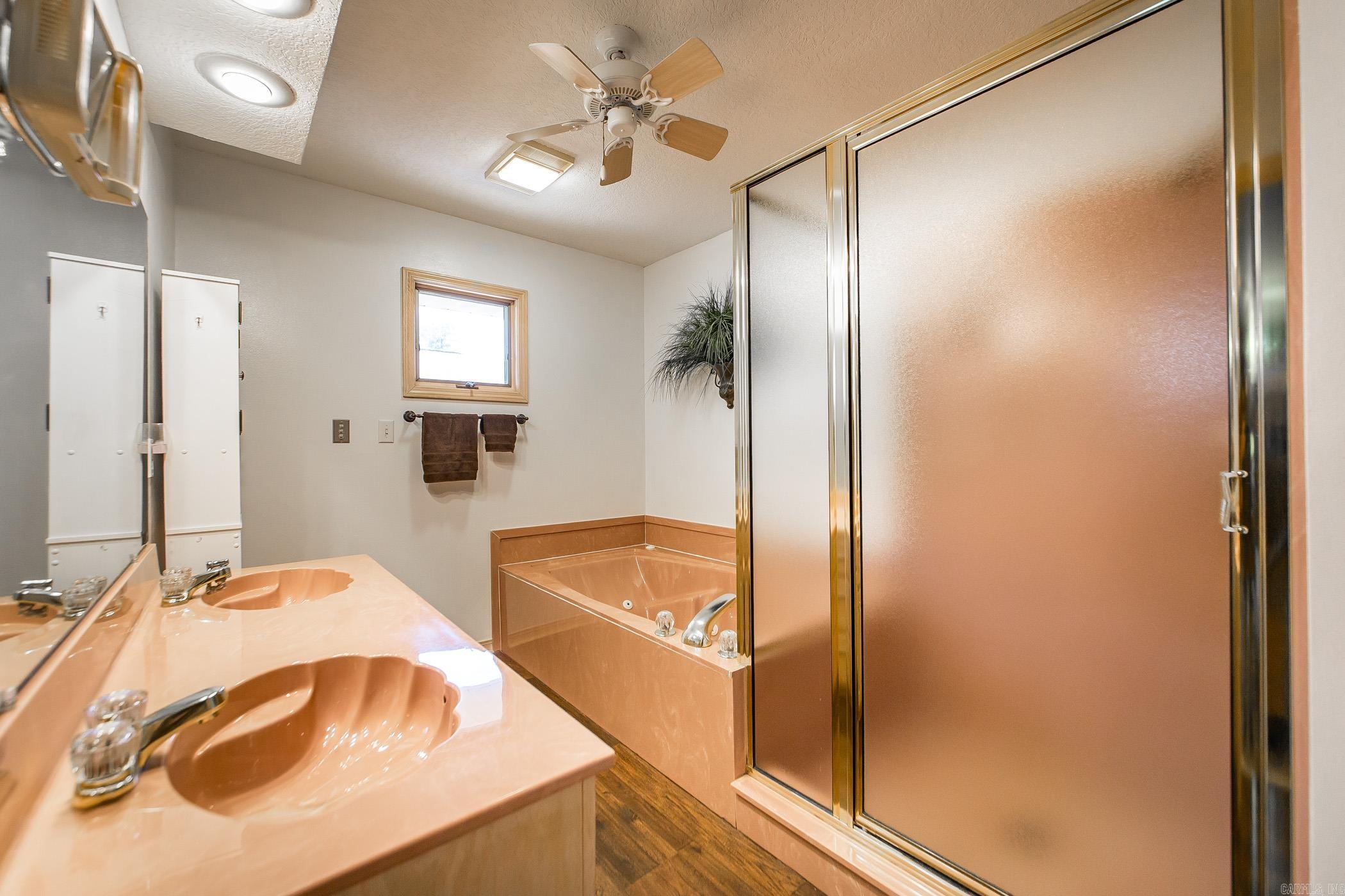 305 Snead Drive Property Photo 14